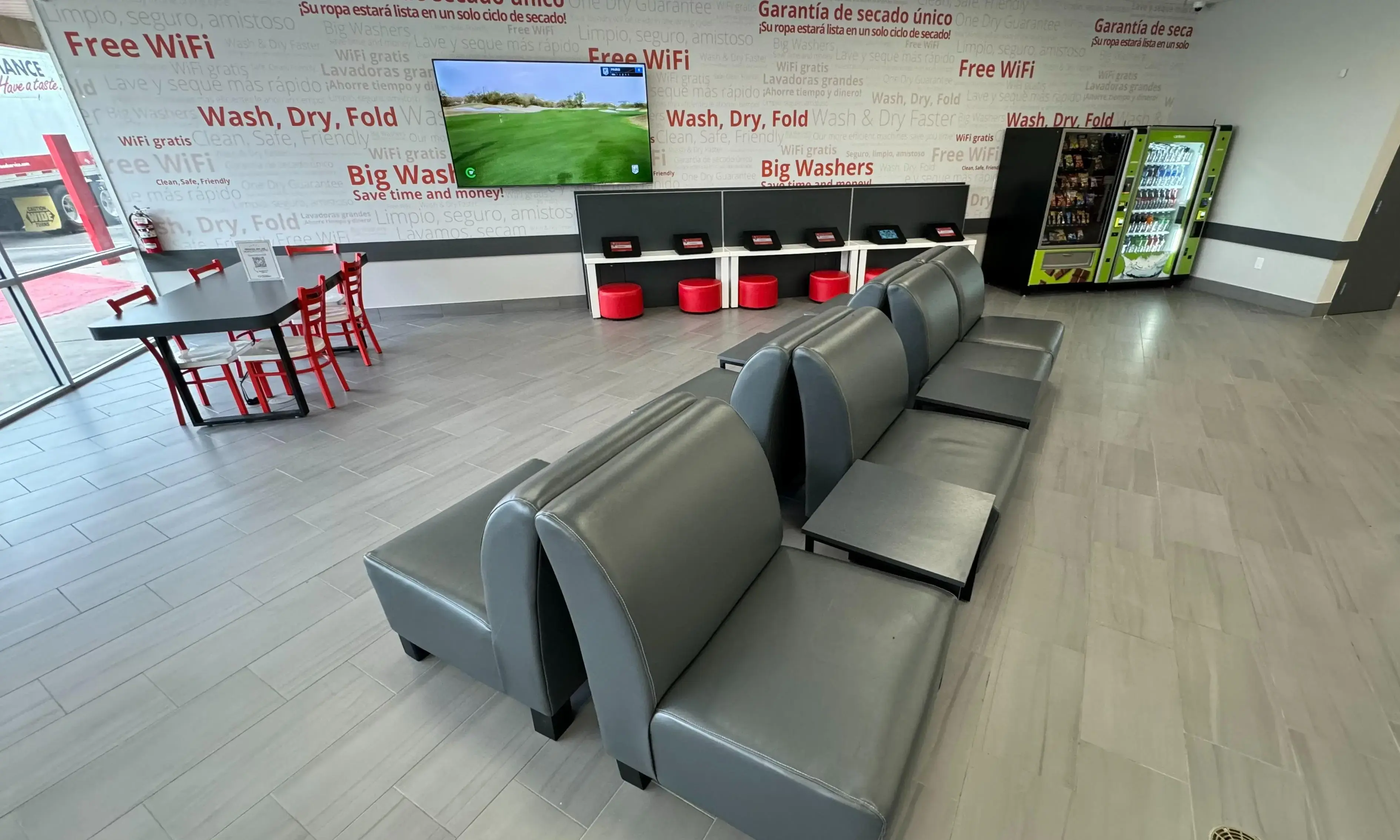 Speed Queen Laundry - Image 3