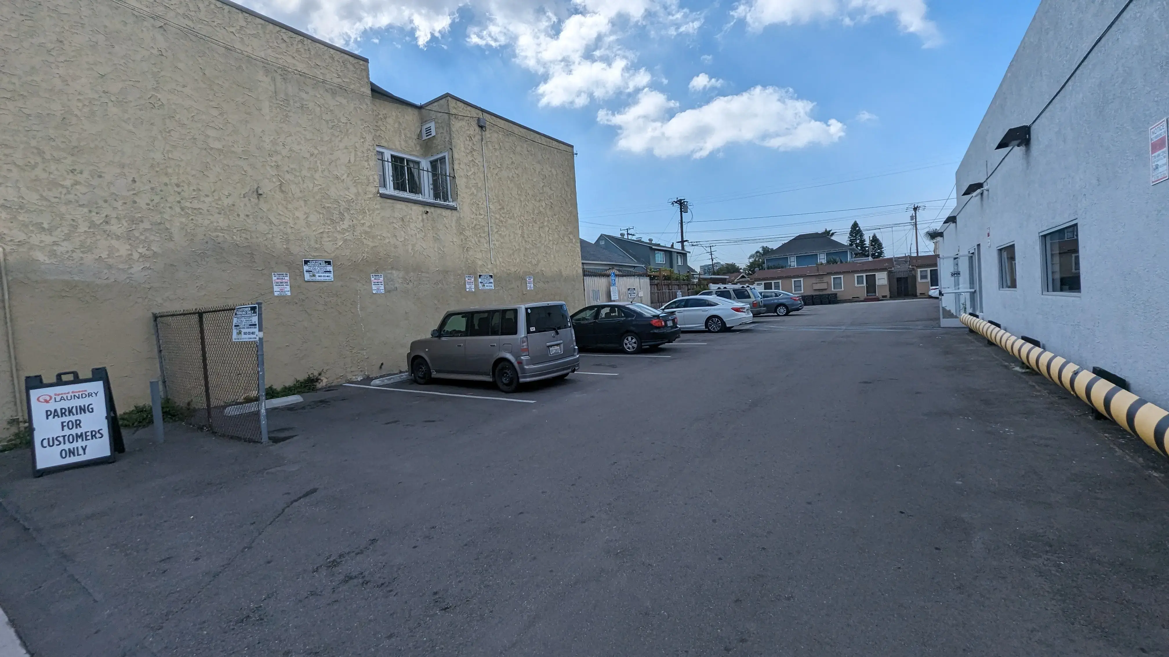 Speed Queen Laundry - Image 14