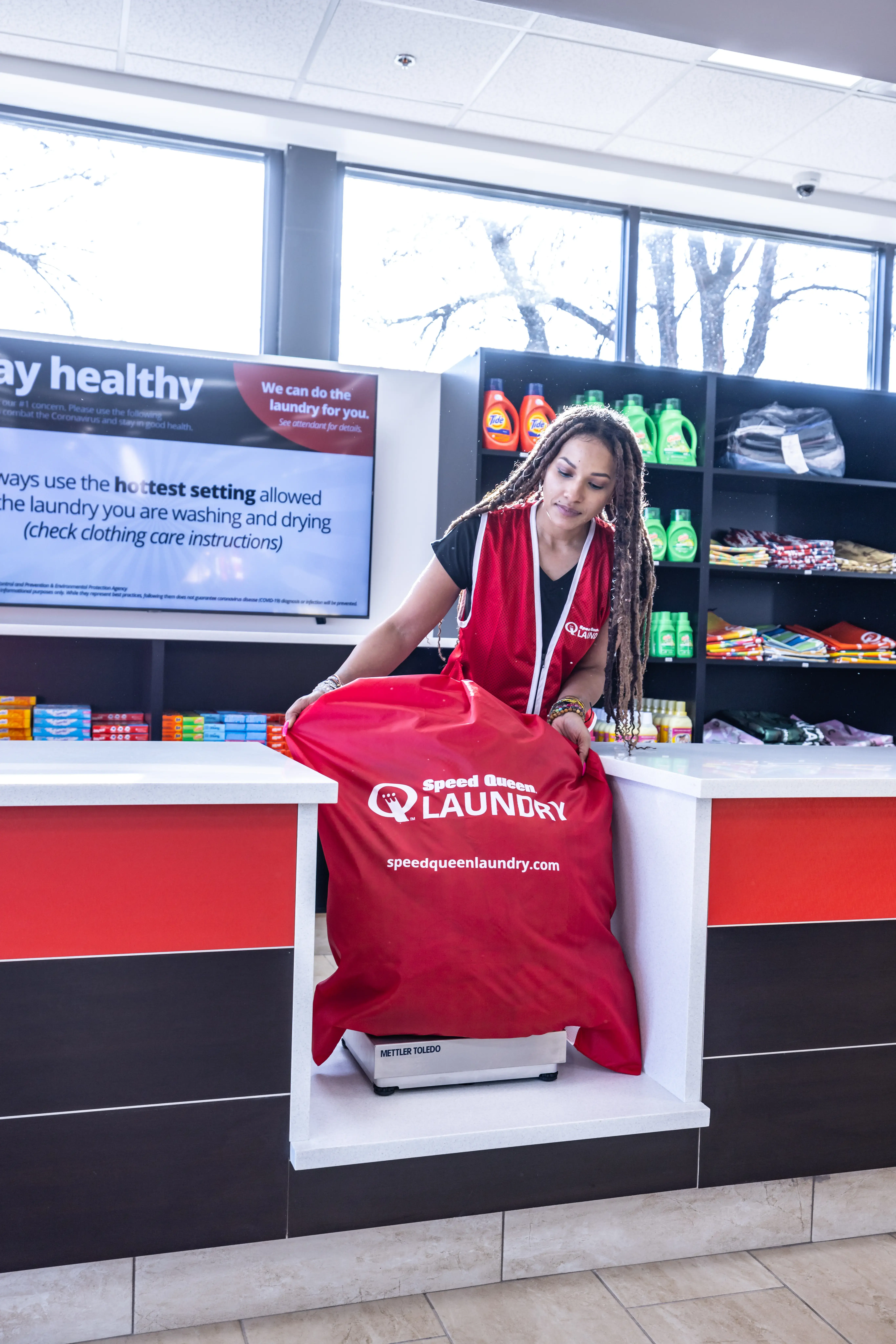 Speed Queen Laundry - Image 9