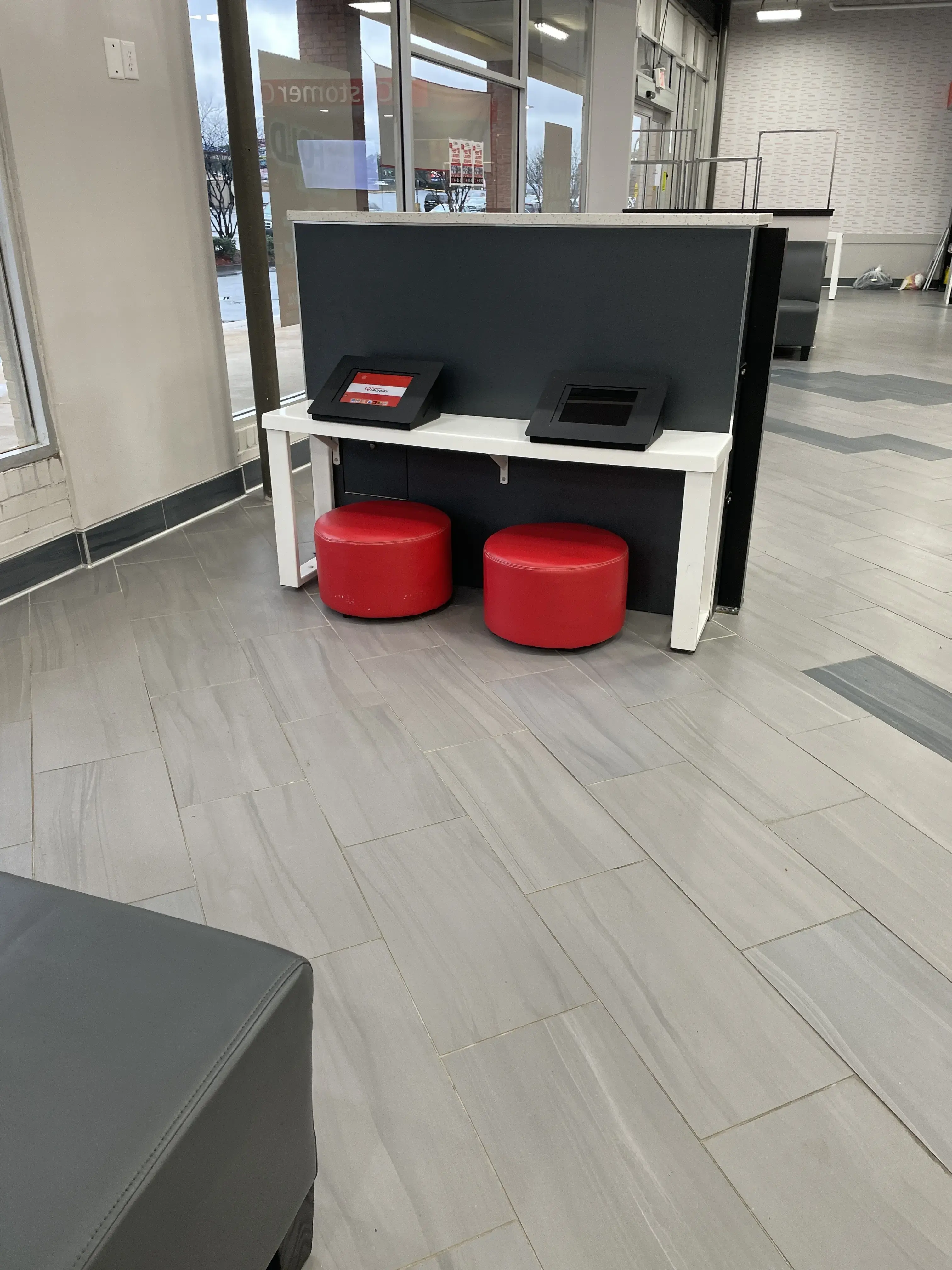 Speed Queen Laundry - Image 7