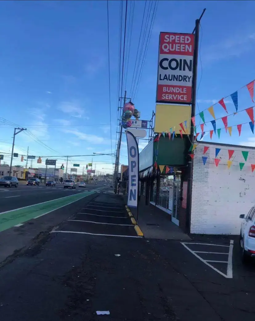 Speed Queen Wash & Dry (Coin Laundry) thumbnail 2
