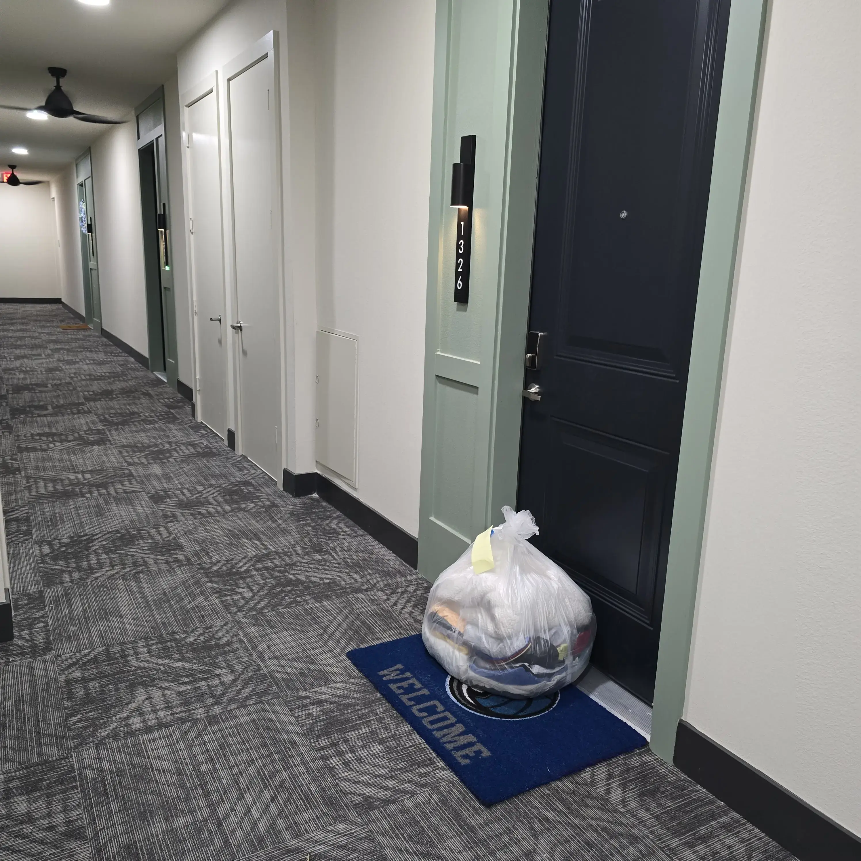 Speed Wash&Fold/Dry Cleaner, Drop Off 1.25/lb, Pickup/Delivery 1.55/lb, Same Day Wash&Fold thumbnail 5