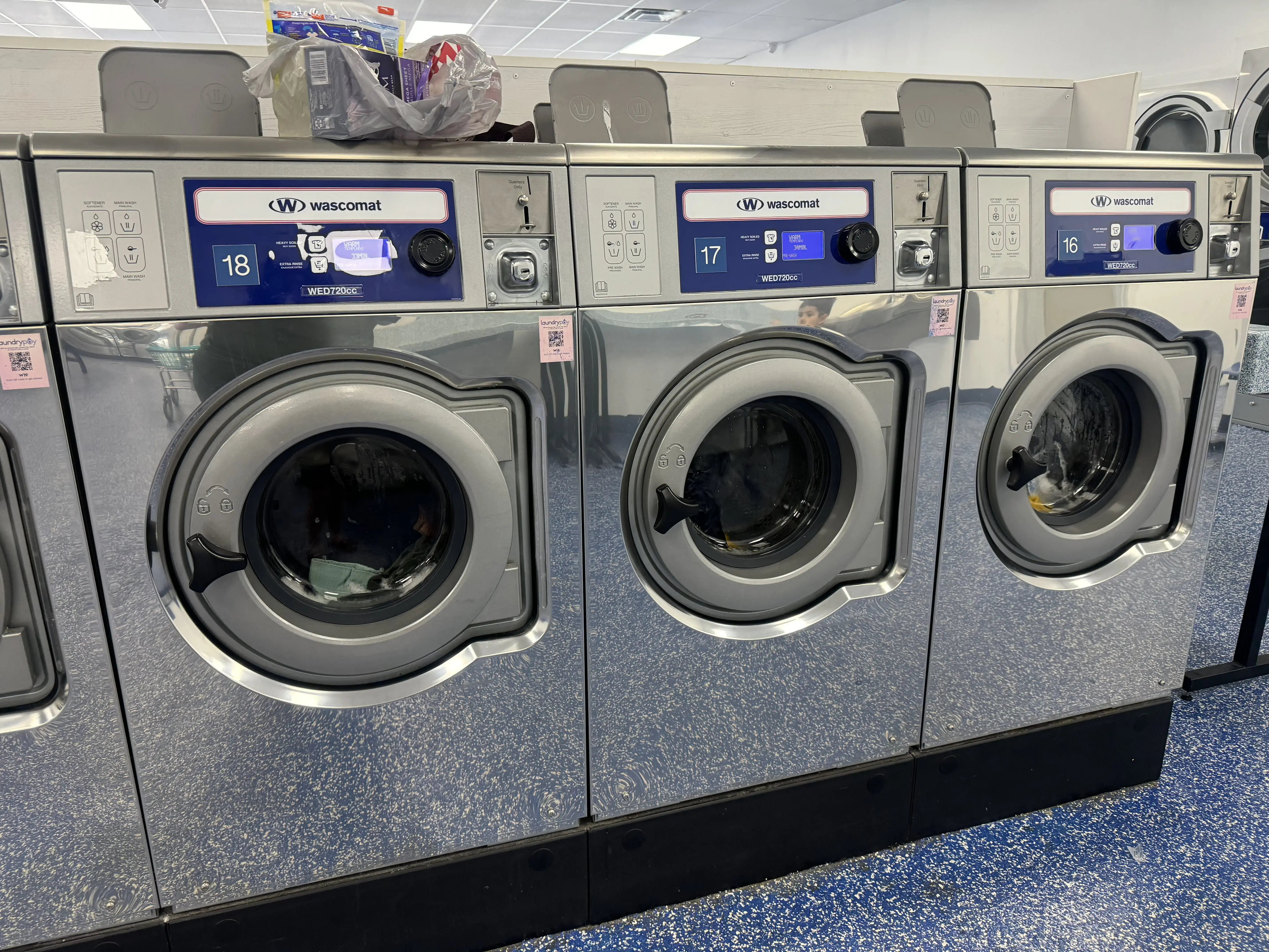 SpeedClean Coin Laundry thumbnail 7