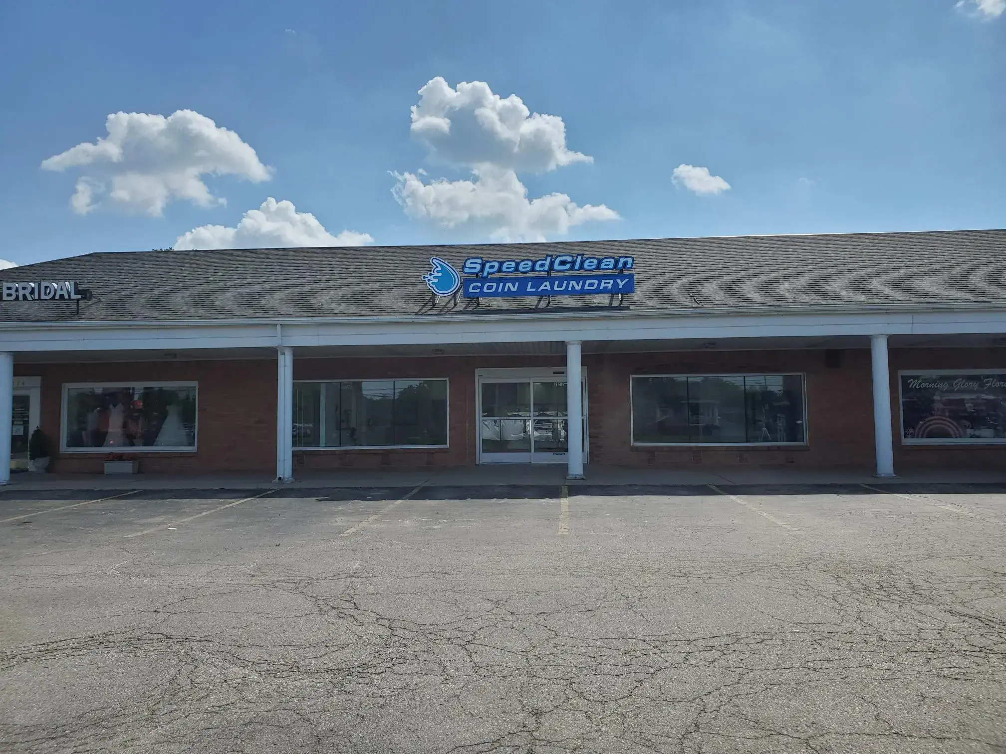 SpeedClean Coin Laundry - Image 5