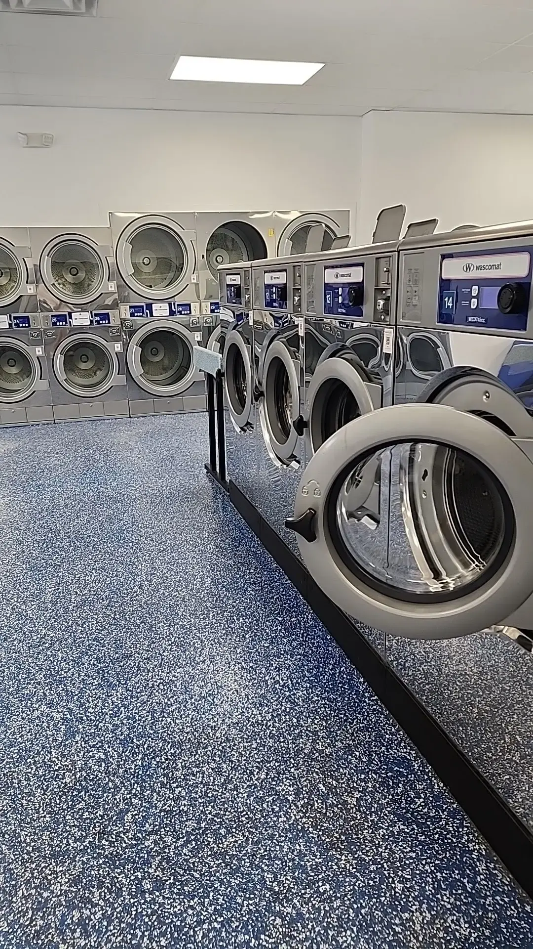 SpeedClean Coin Laundry thumbnail 19