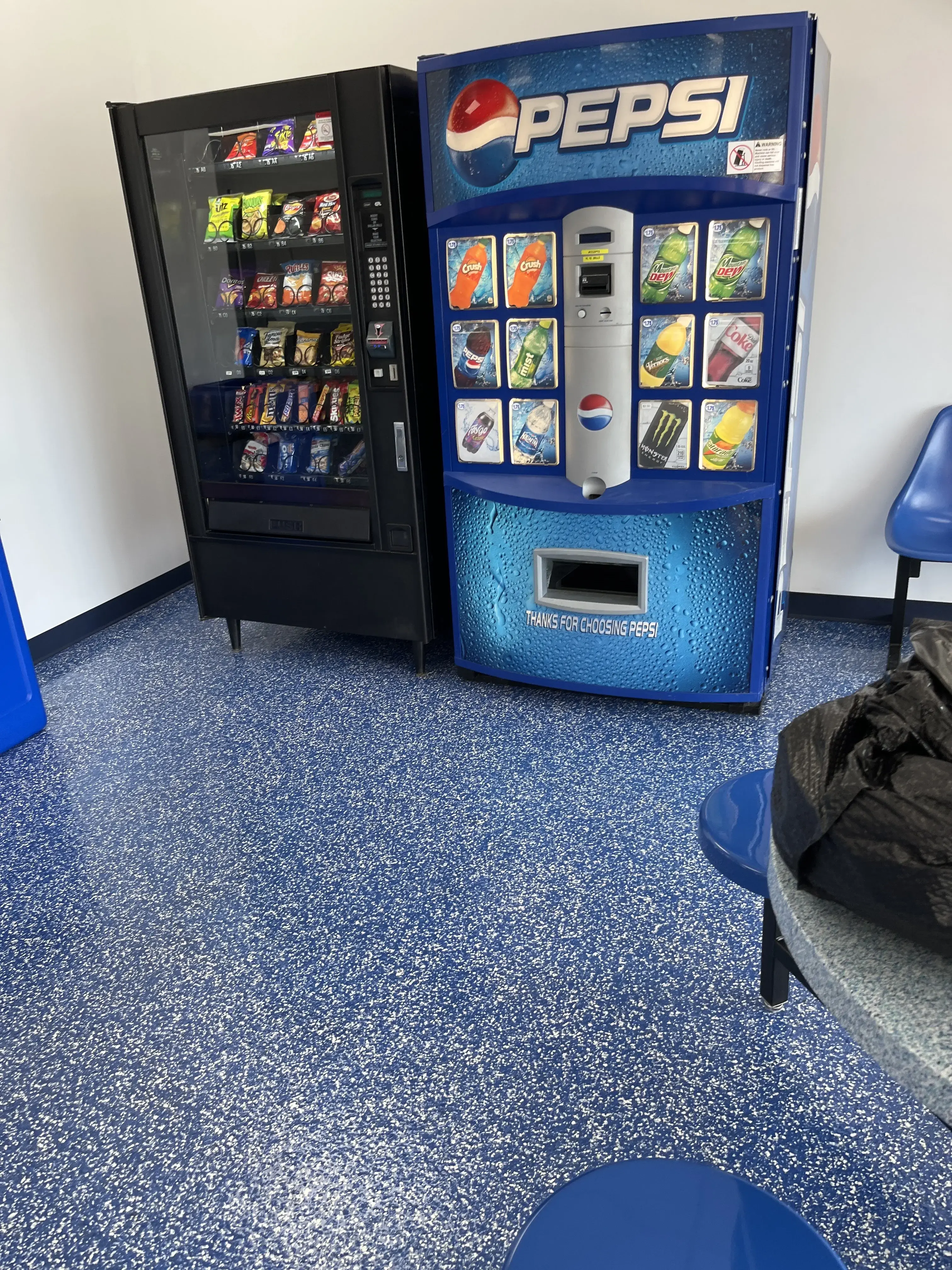 SpeedClean Coin Laundry - Image 9