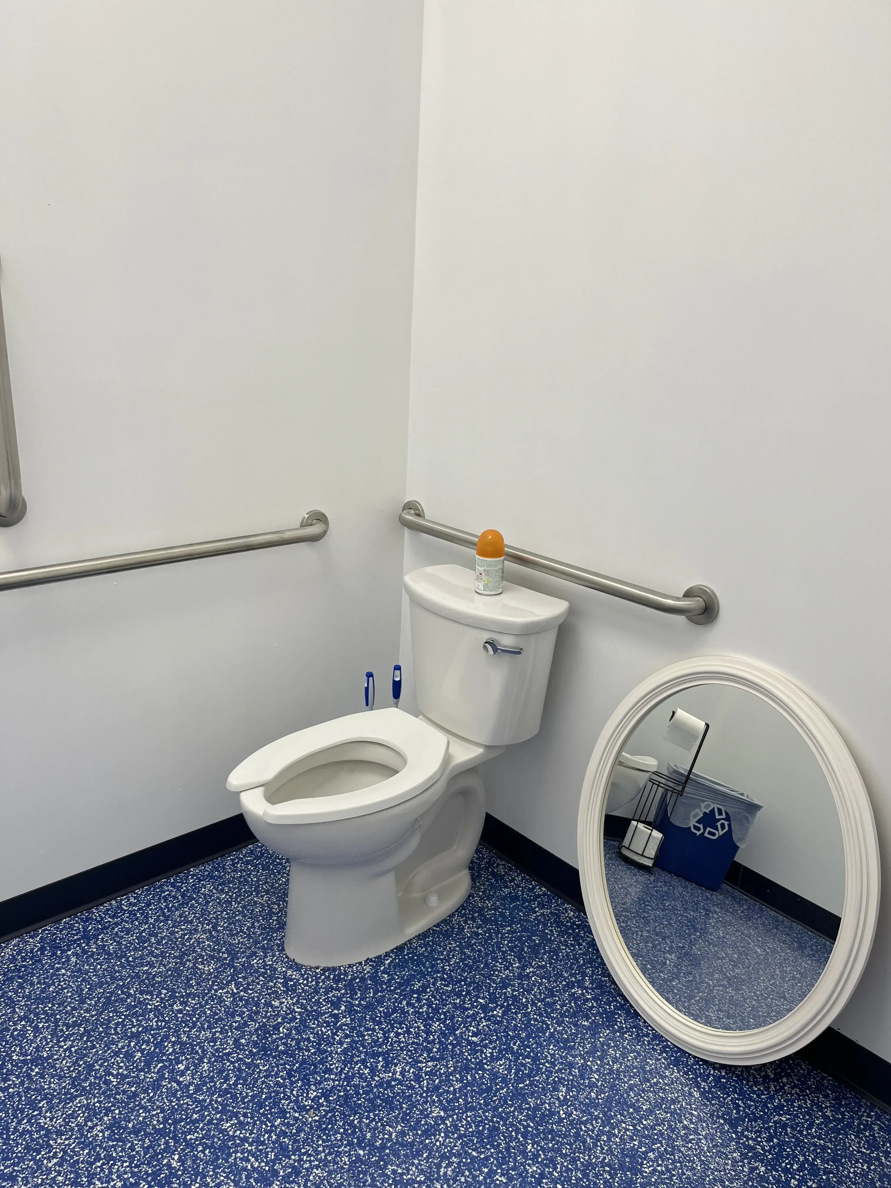 SpeedClean Coin Laundry - Image 2