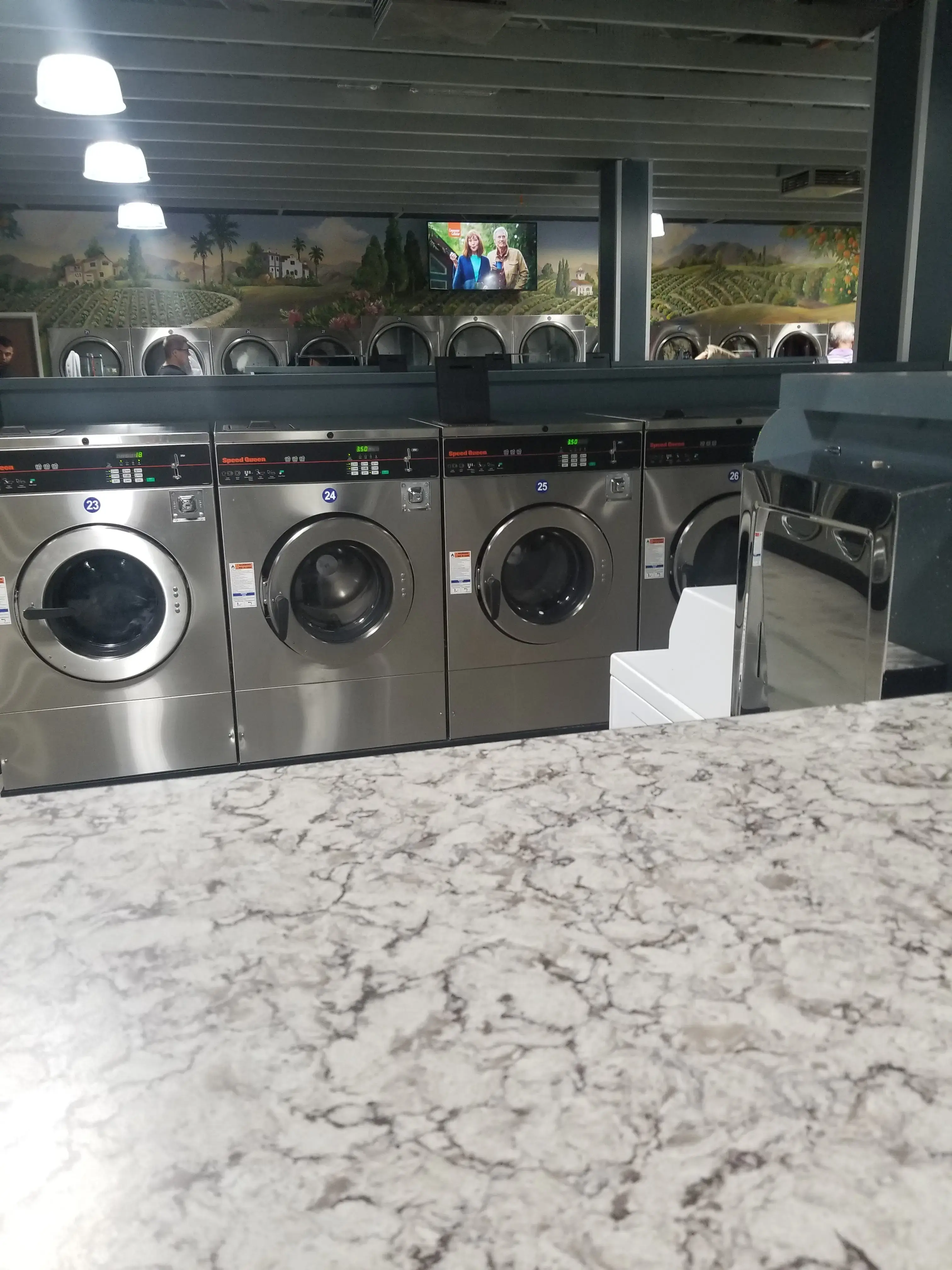 Speedwash Laundromat and Water Store - Image 10