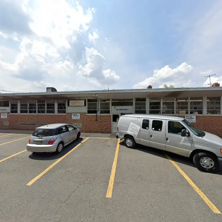Speedwash Laundromat of Westwood - Image 18