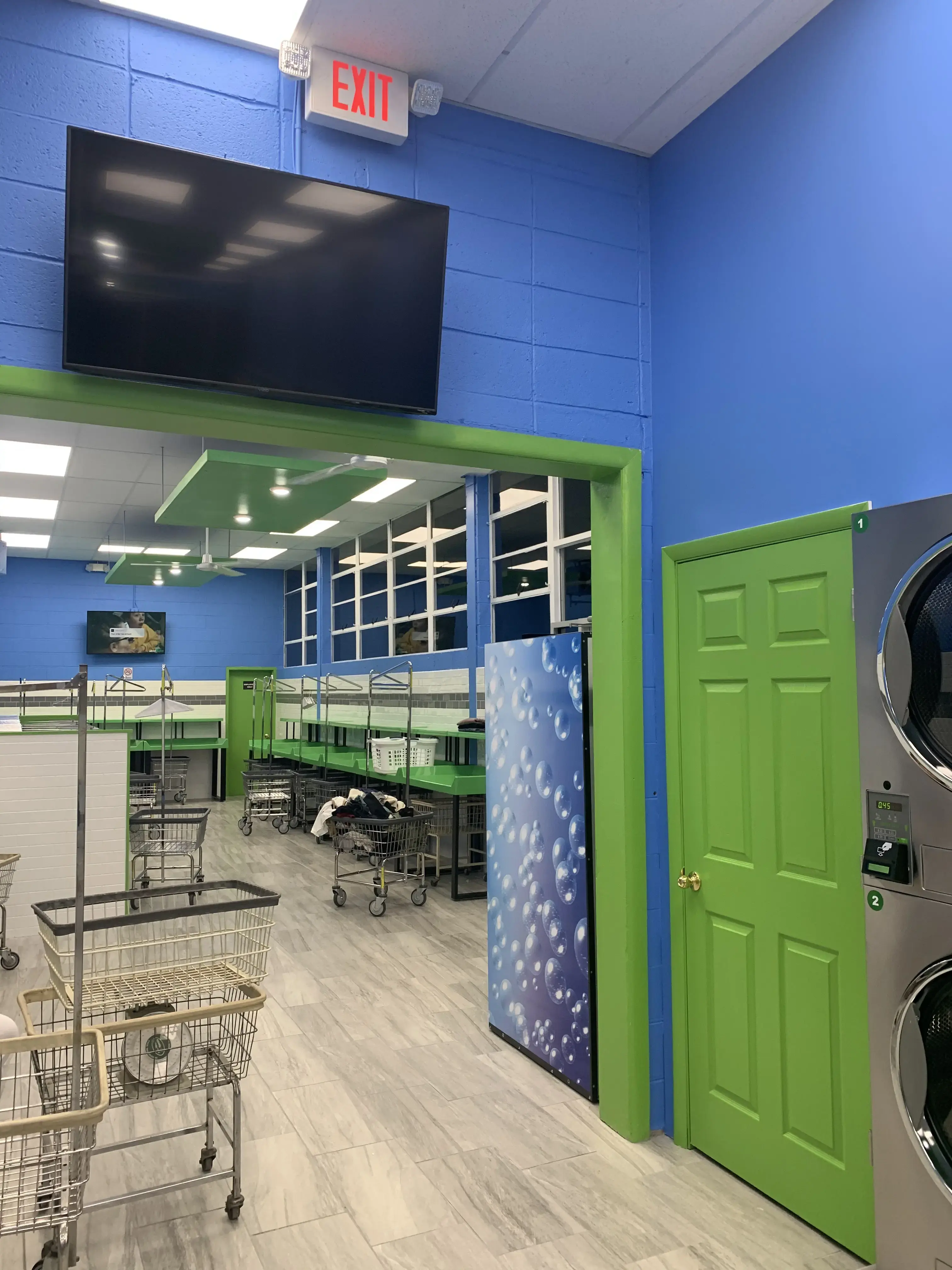 Speedwash Laundromat of Westwood - Image 8