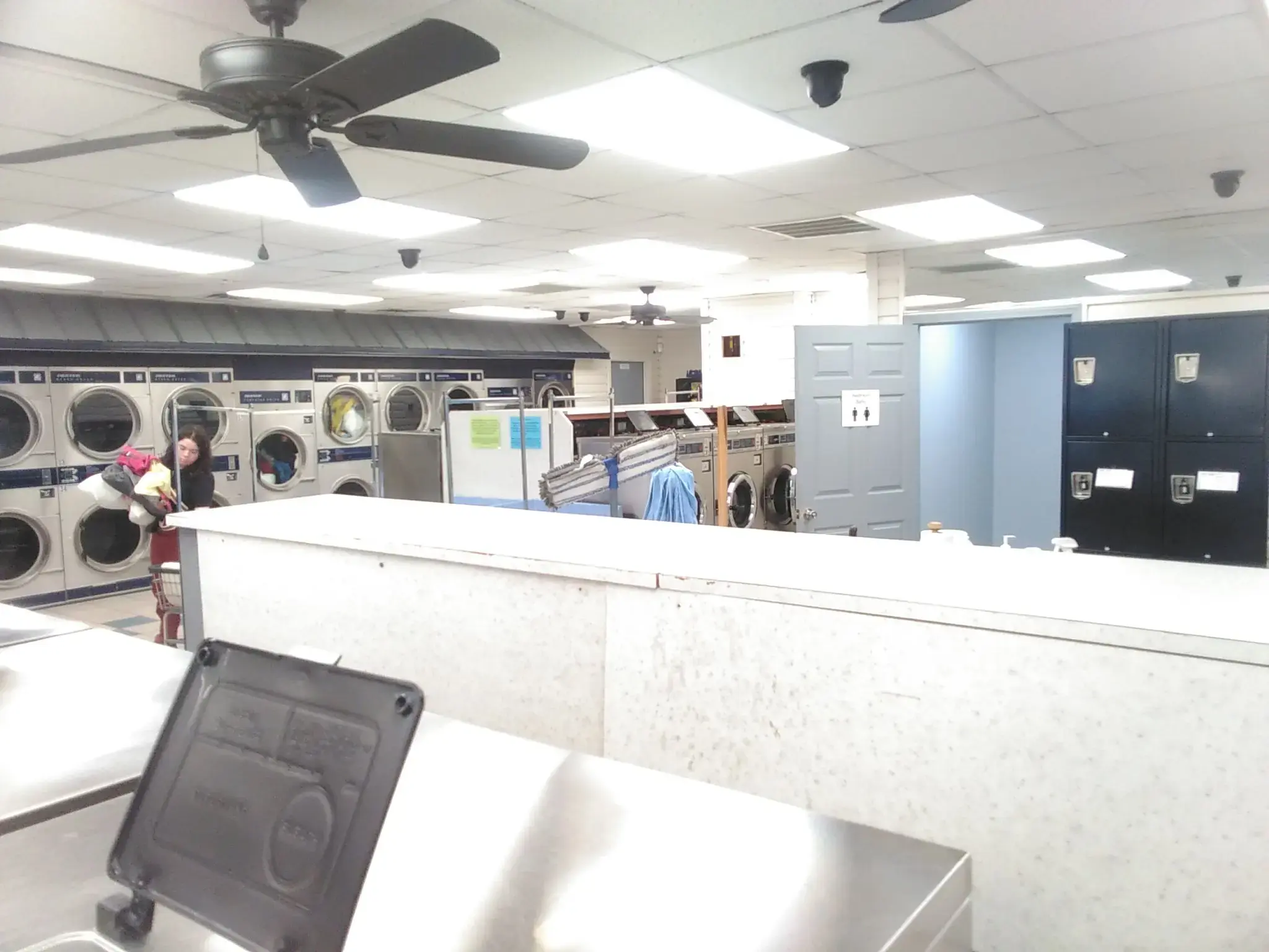 Speedwash Laundromats thumbnail 9