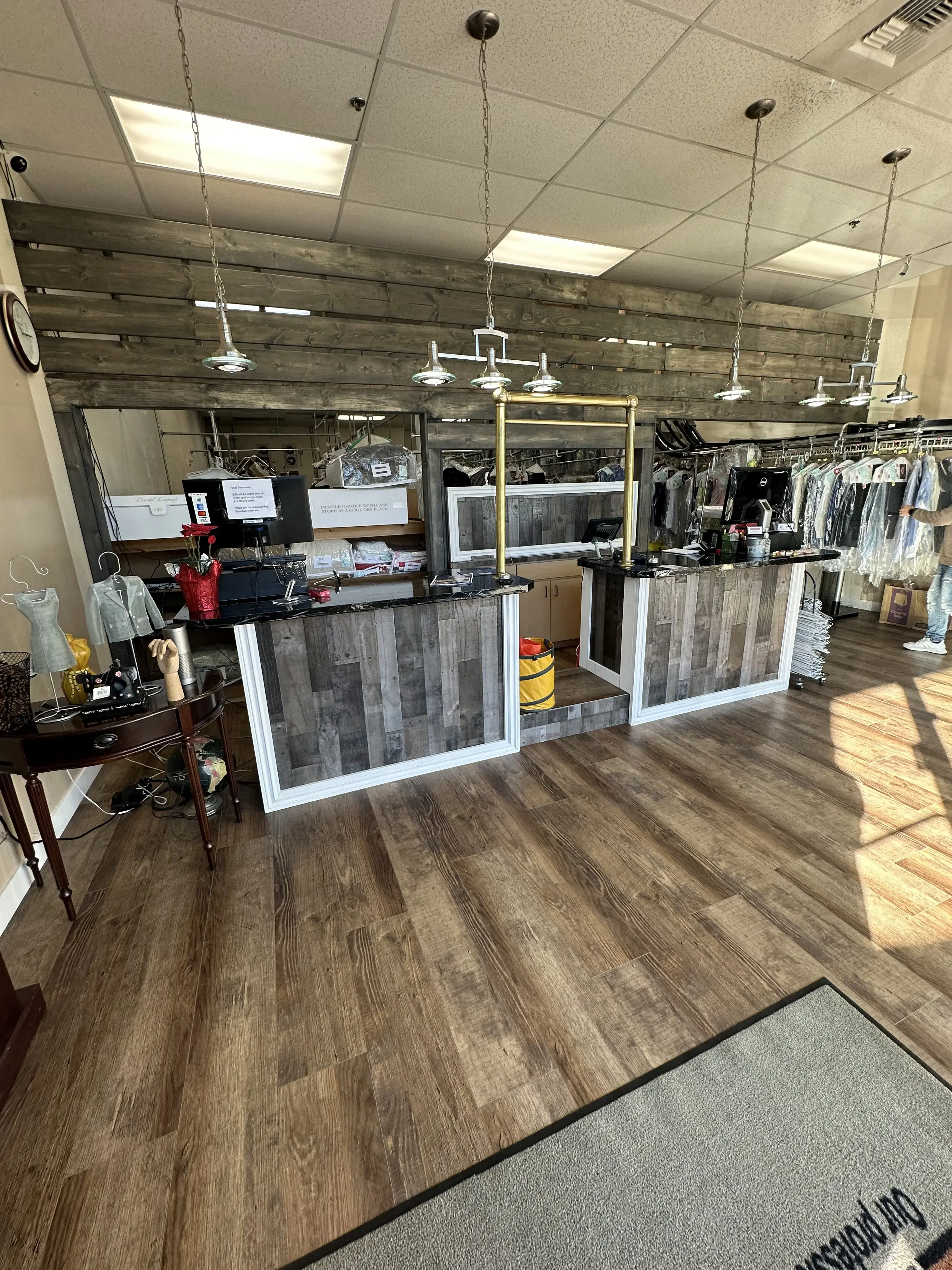 Speedway Cleaners - Image 2