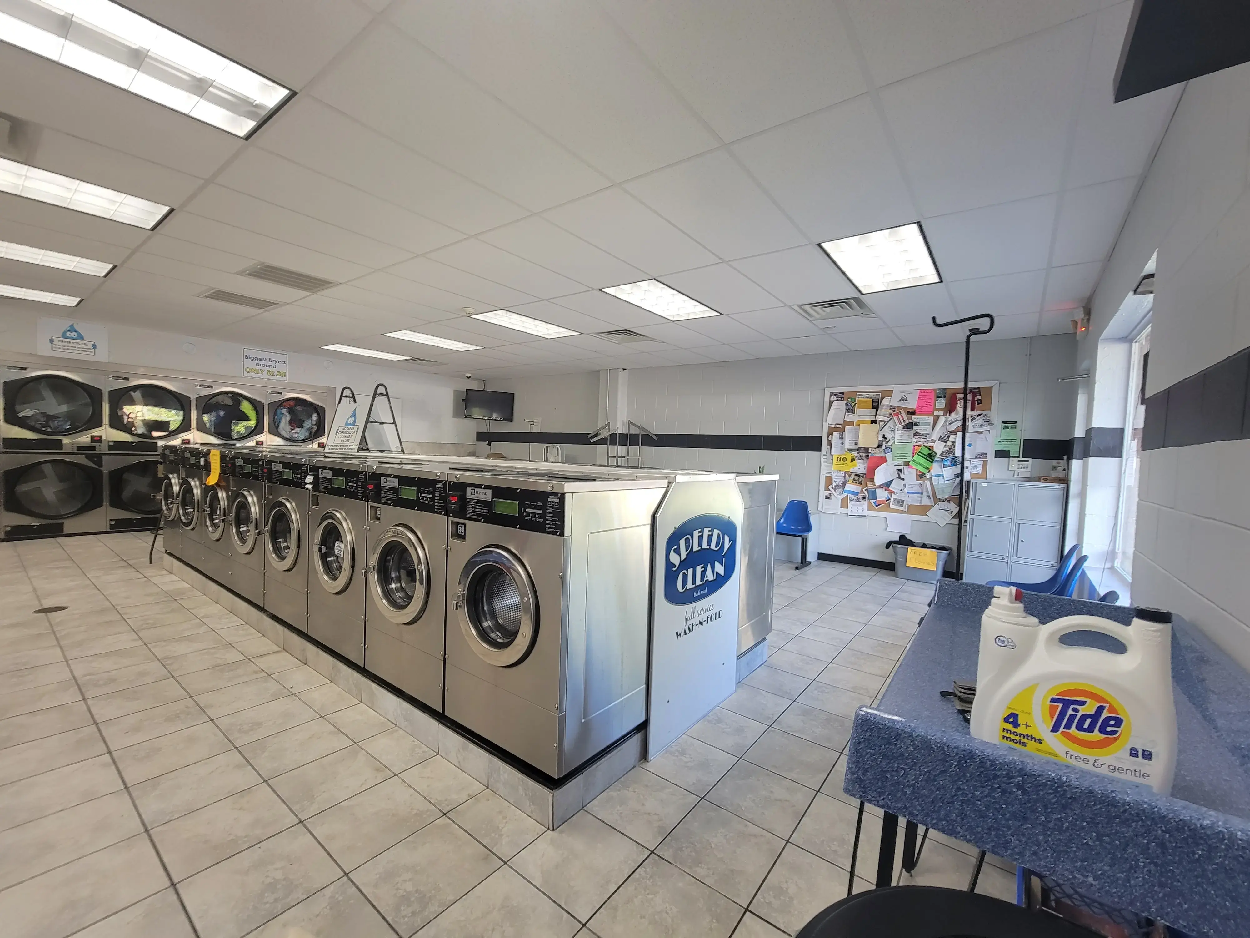 Speedy Clean Laundromat - Image 10
