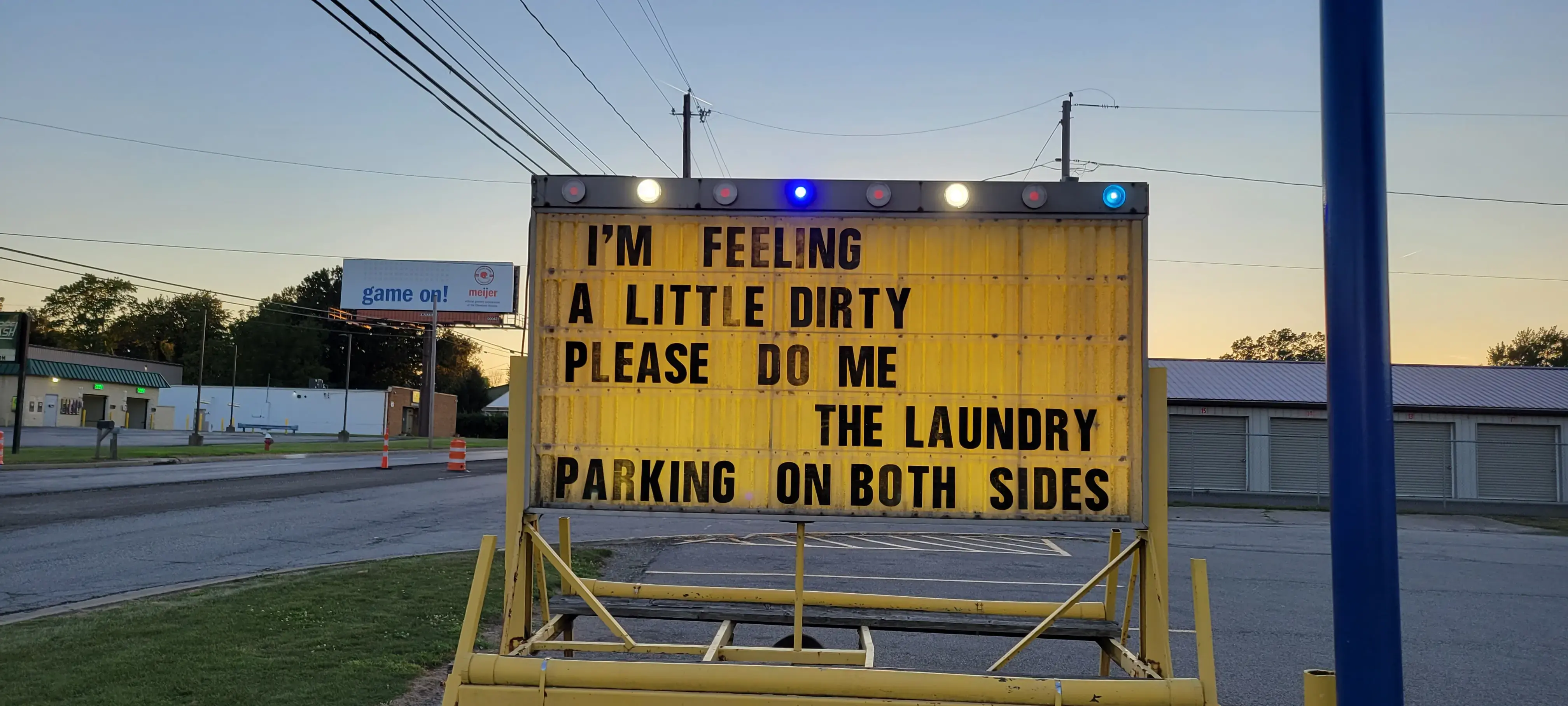 Speedy Clean Laundromat Lorain - Image 16