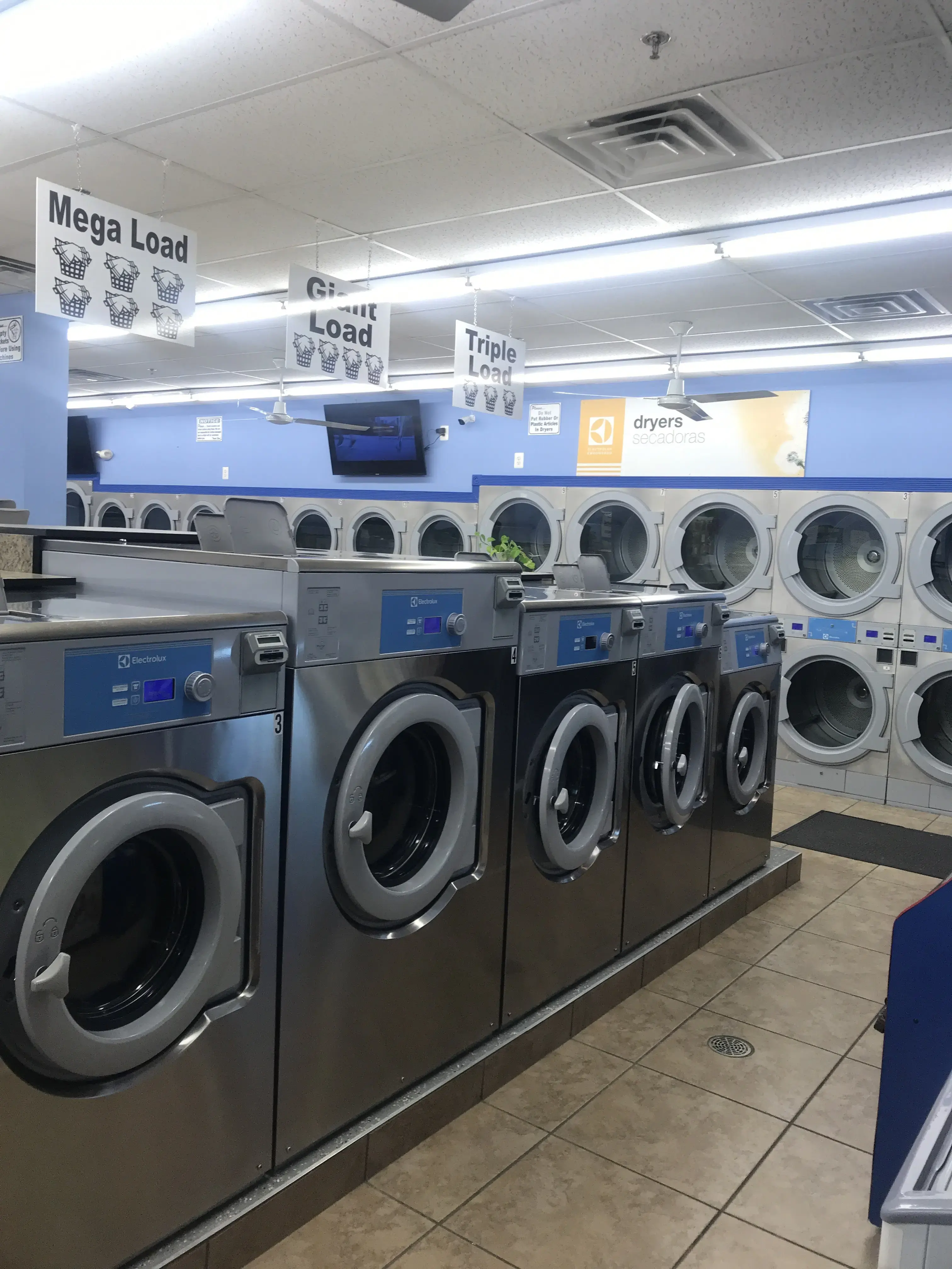 Speedy Laundromat thumbnail 20