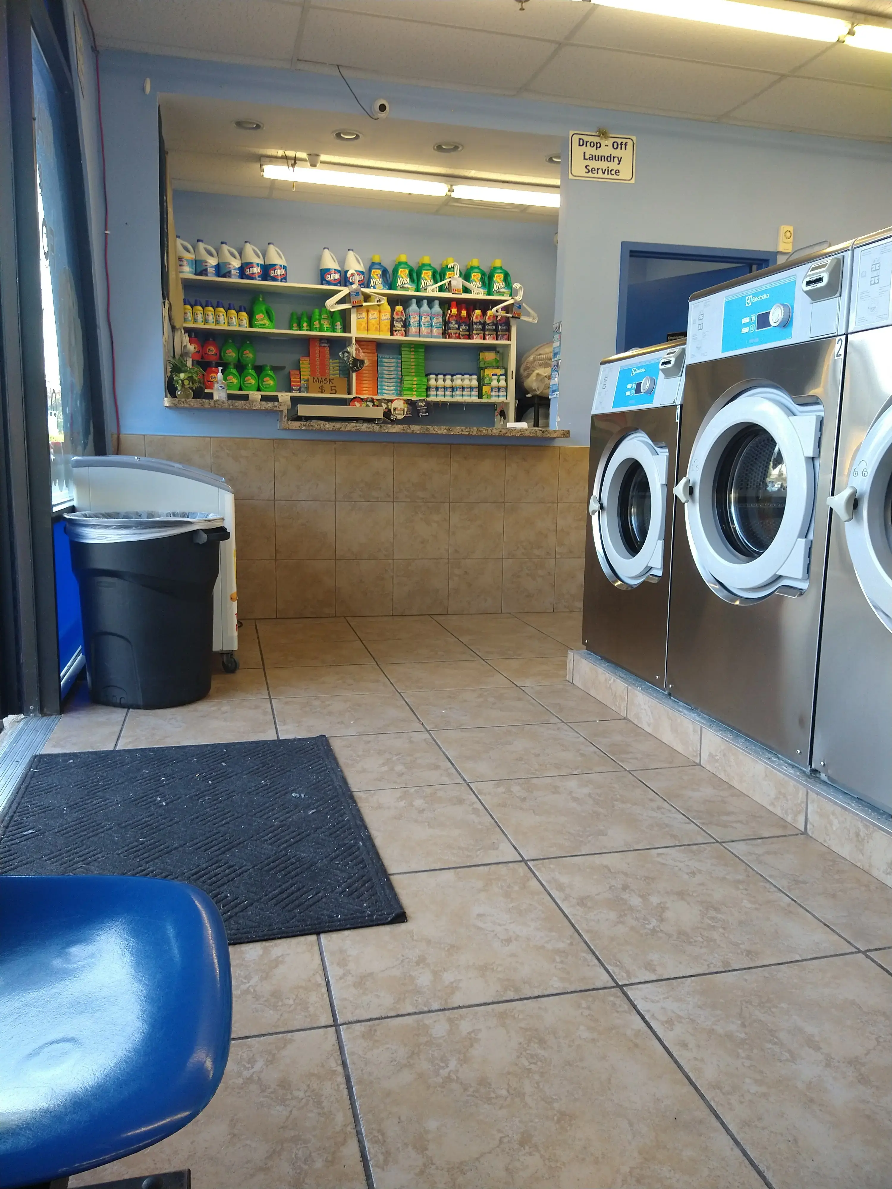Speedy Laundromat - Image 1
