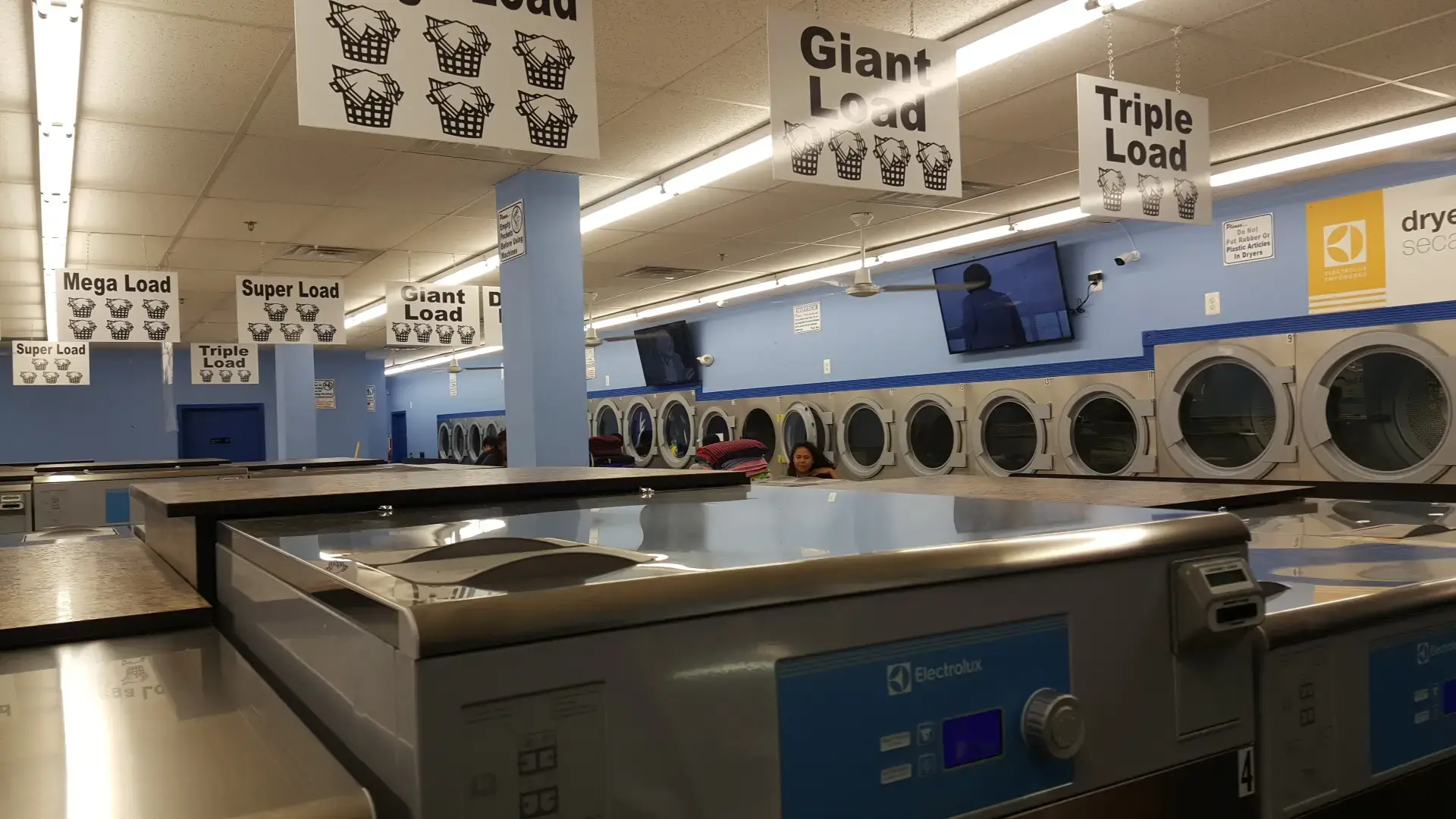 Speedy Laundromat - Image 13