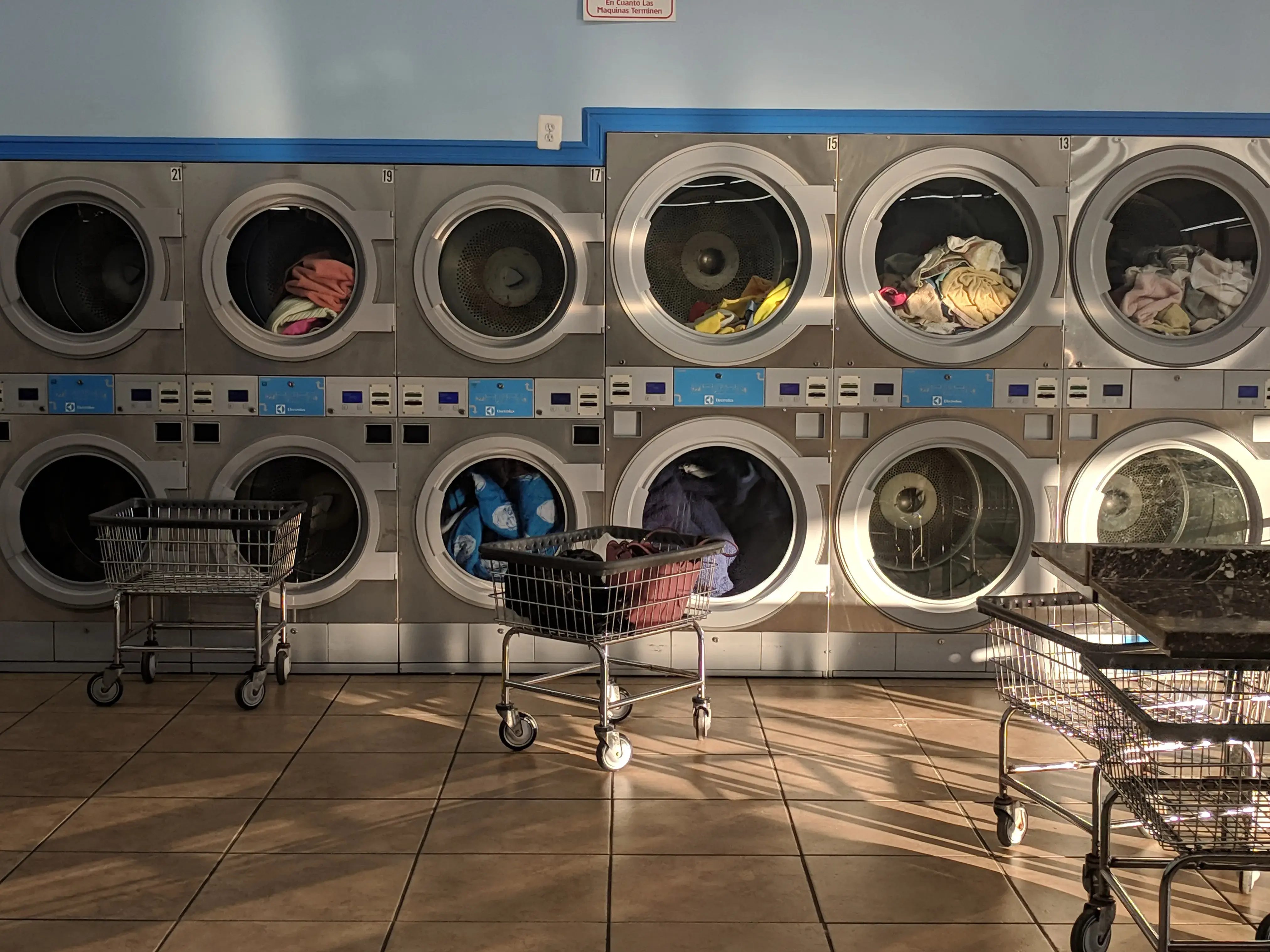 Speedy Laundromat - Image 16