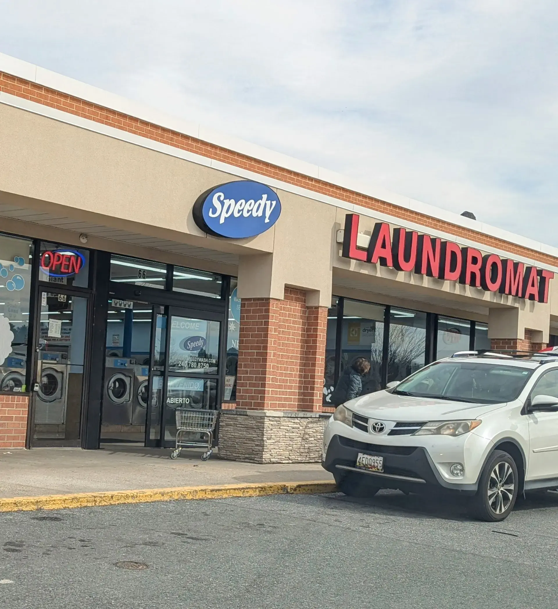 Speedy Laundromat thumbnail 12