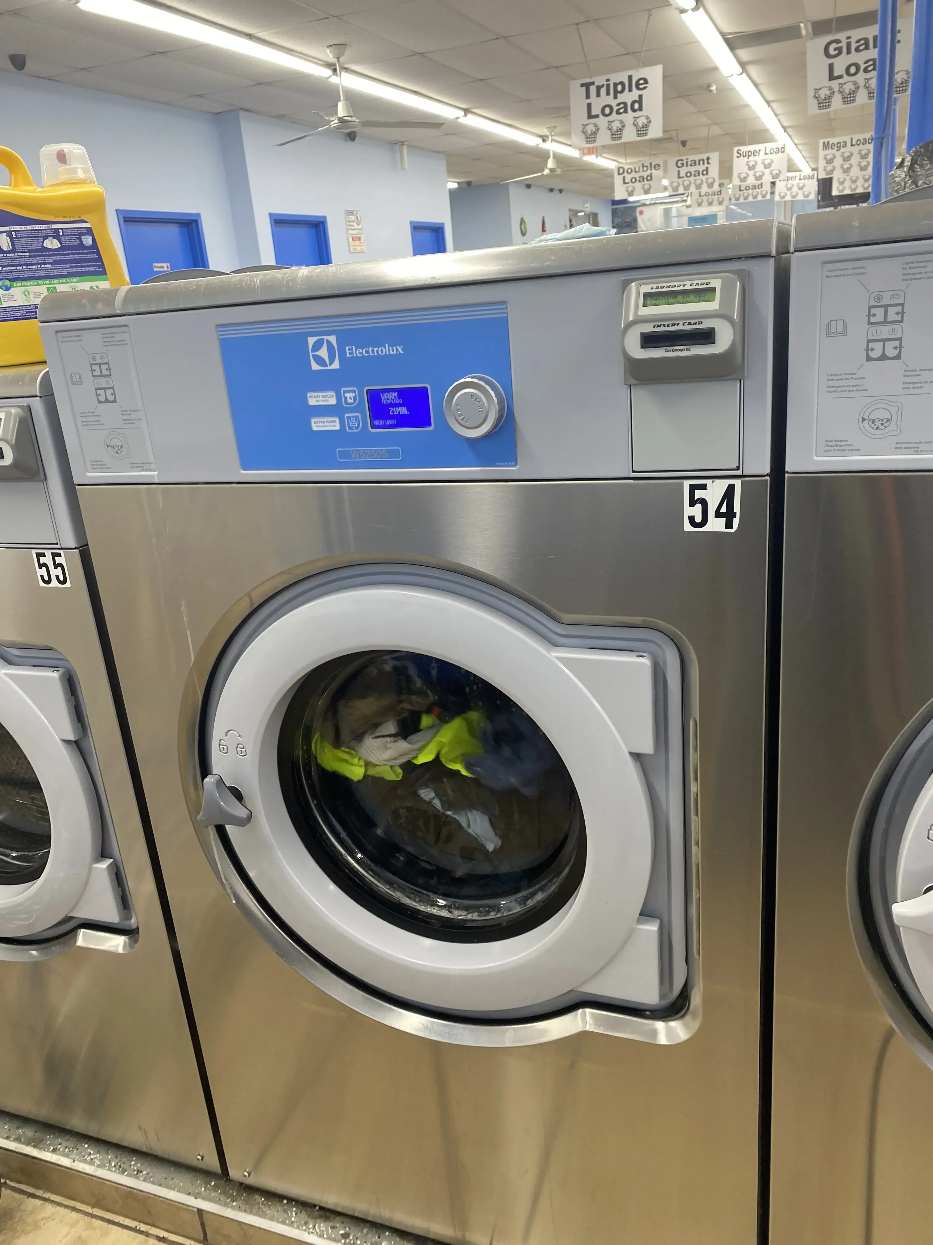 Speedy Laundromat - Image 13