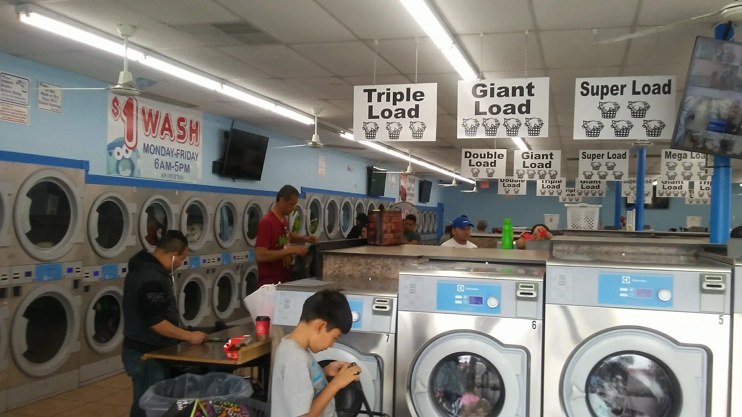 Speedy Laundromat - Image 11