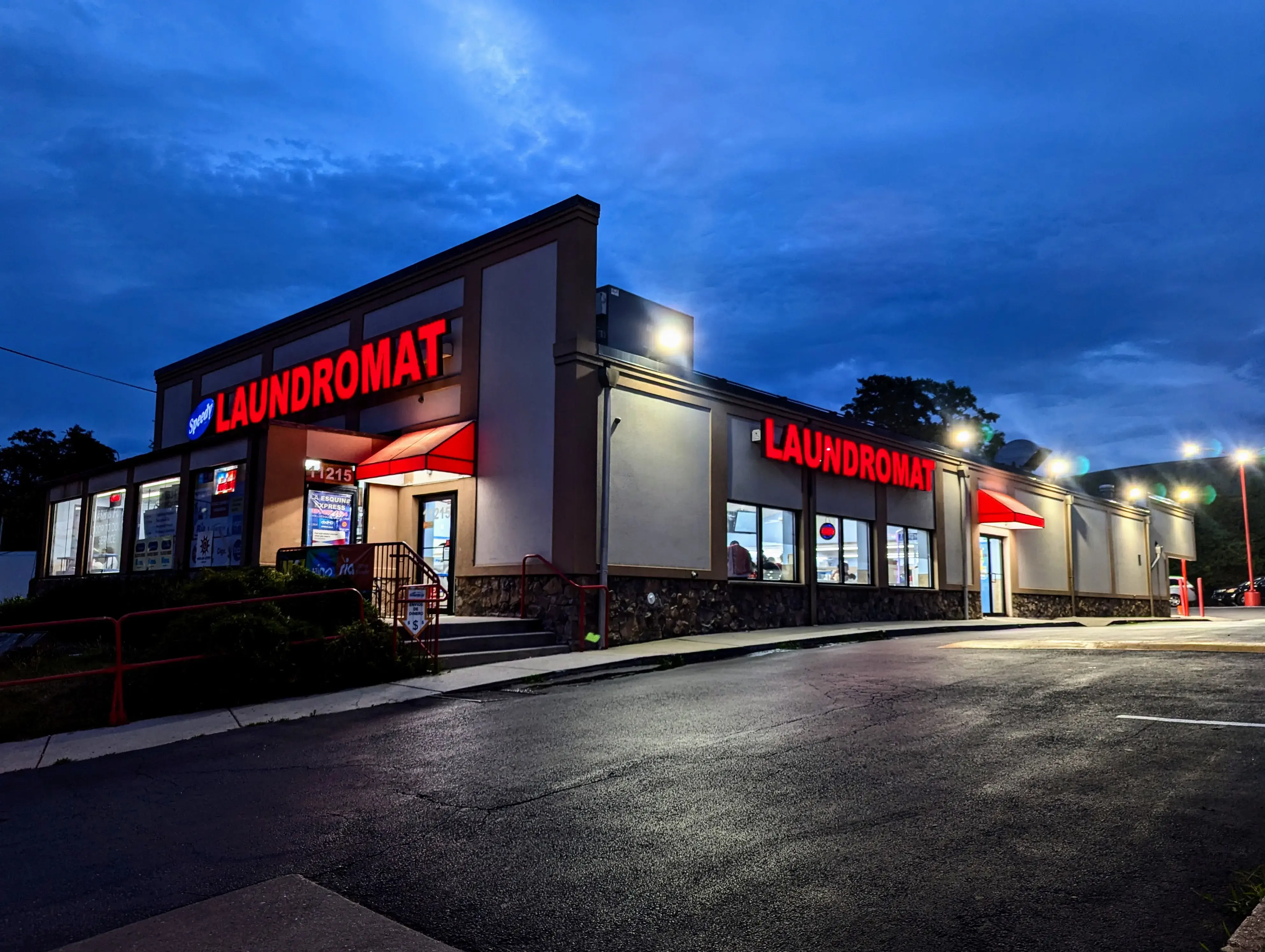 Speedy Laundromat thumbnail 2
