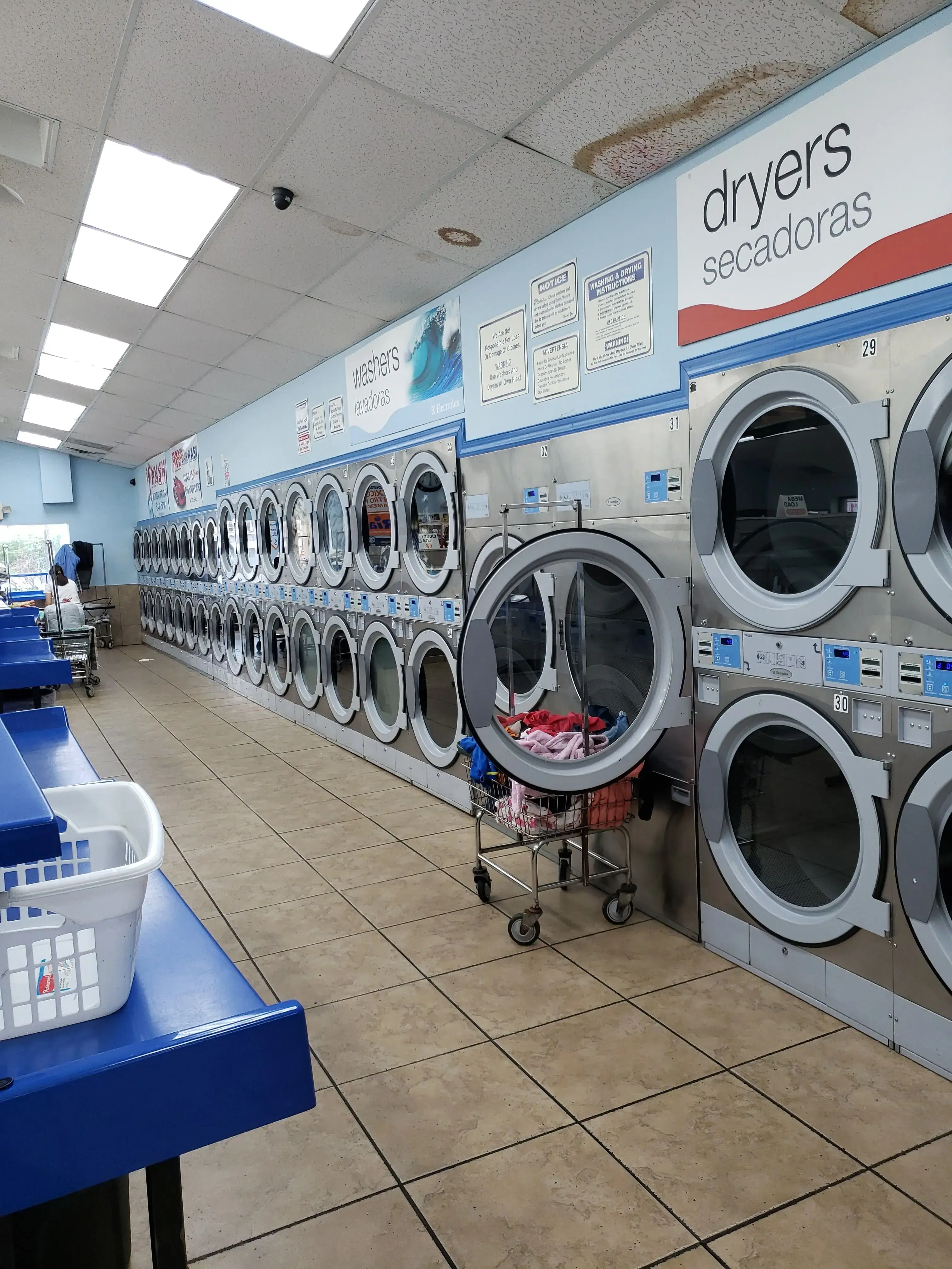 Speedy Laundromat location