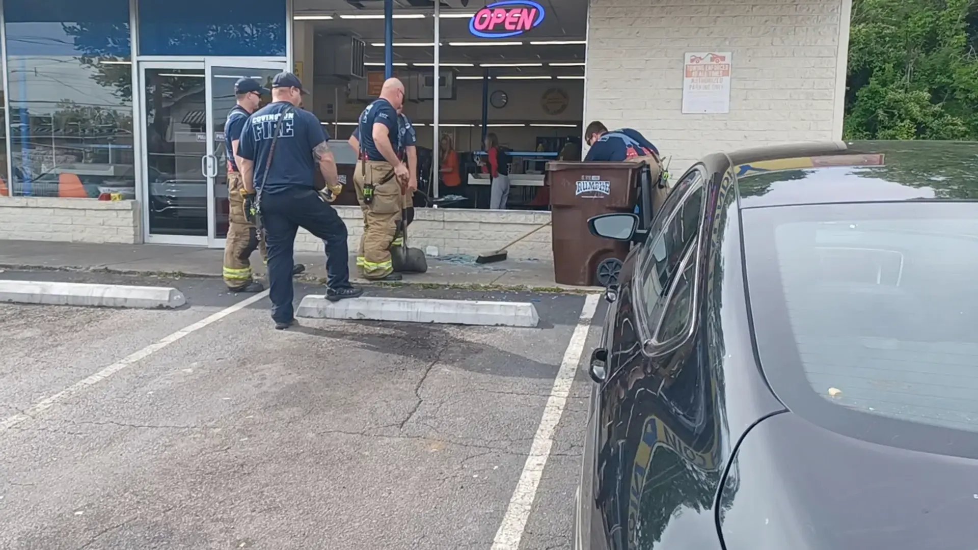 Speedy Wash Coin Laundry thumbnail 20