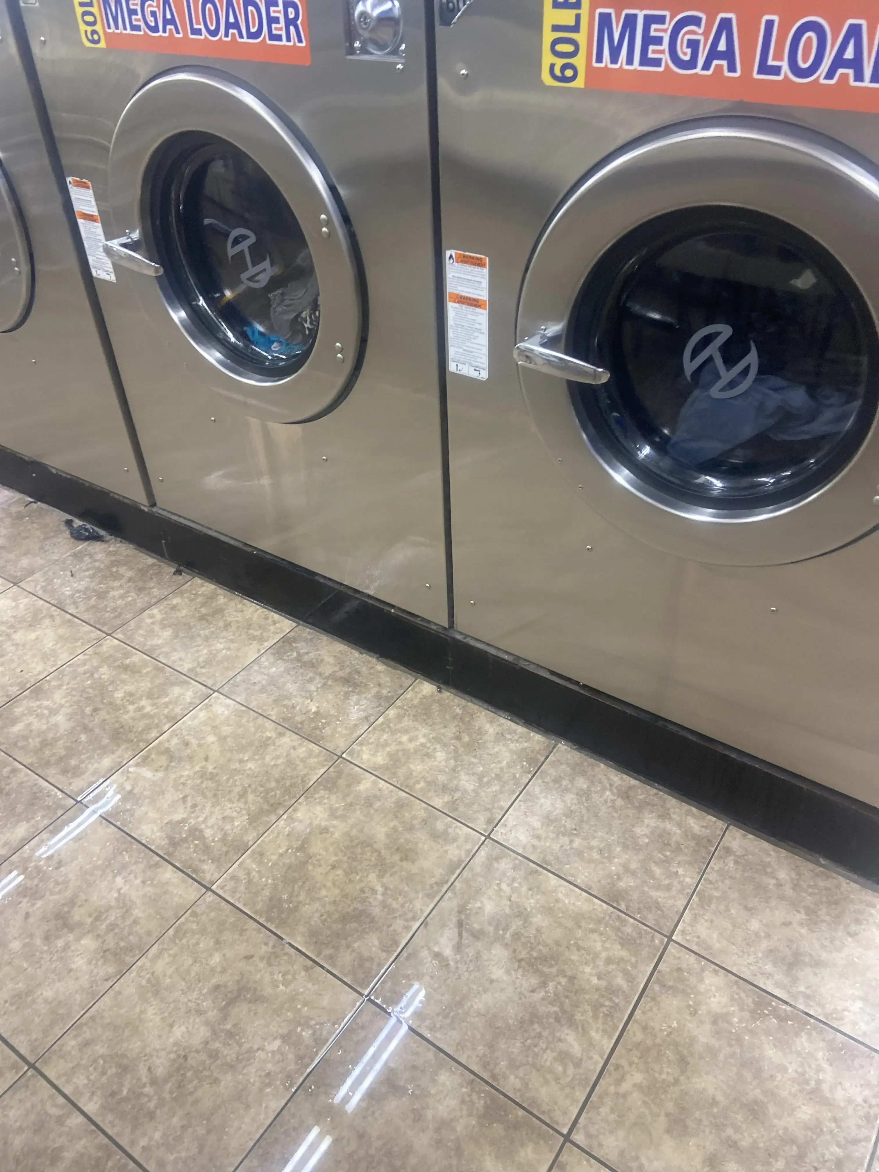 Speedy Wash Coin Laundry thumbnail 6