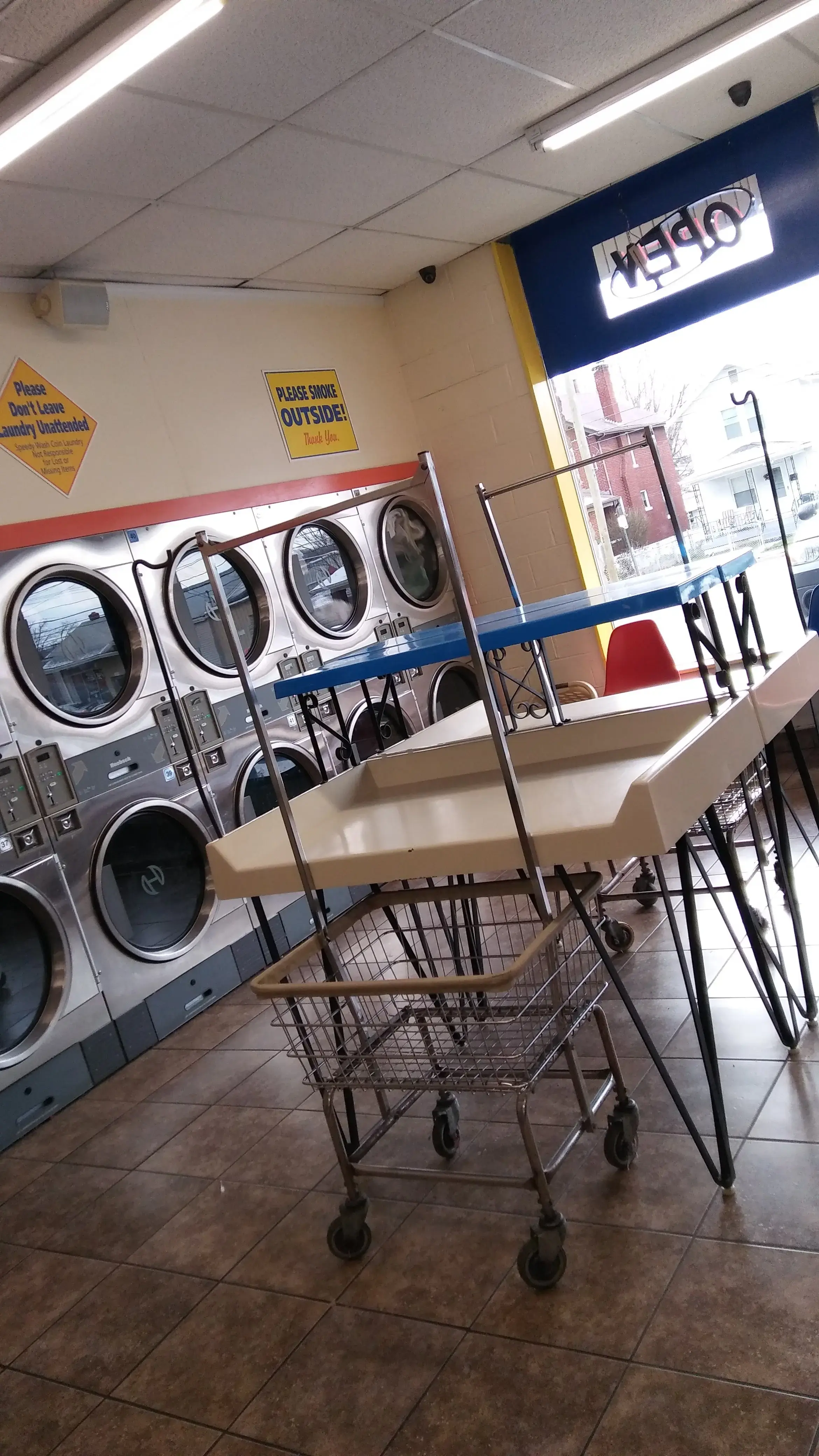 Speedy Wash Coin Laundry thumbnail 4