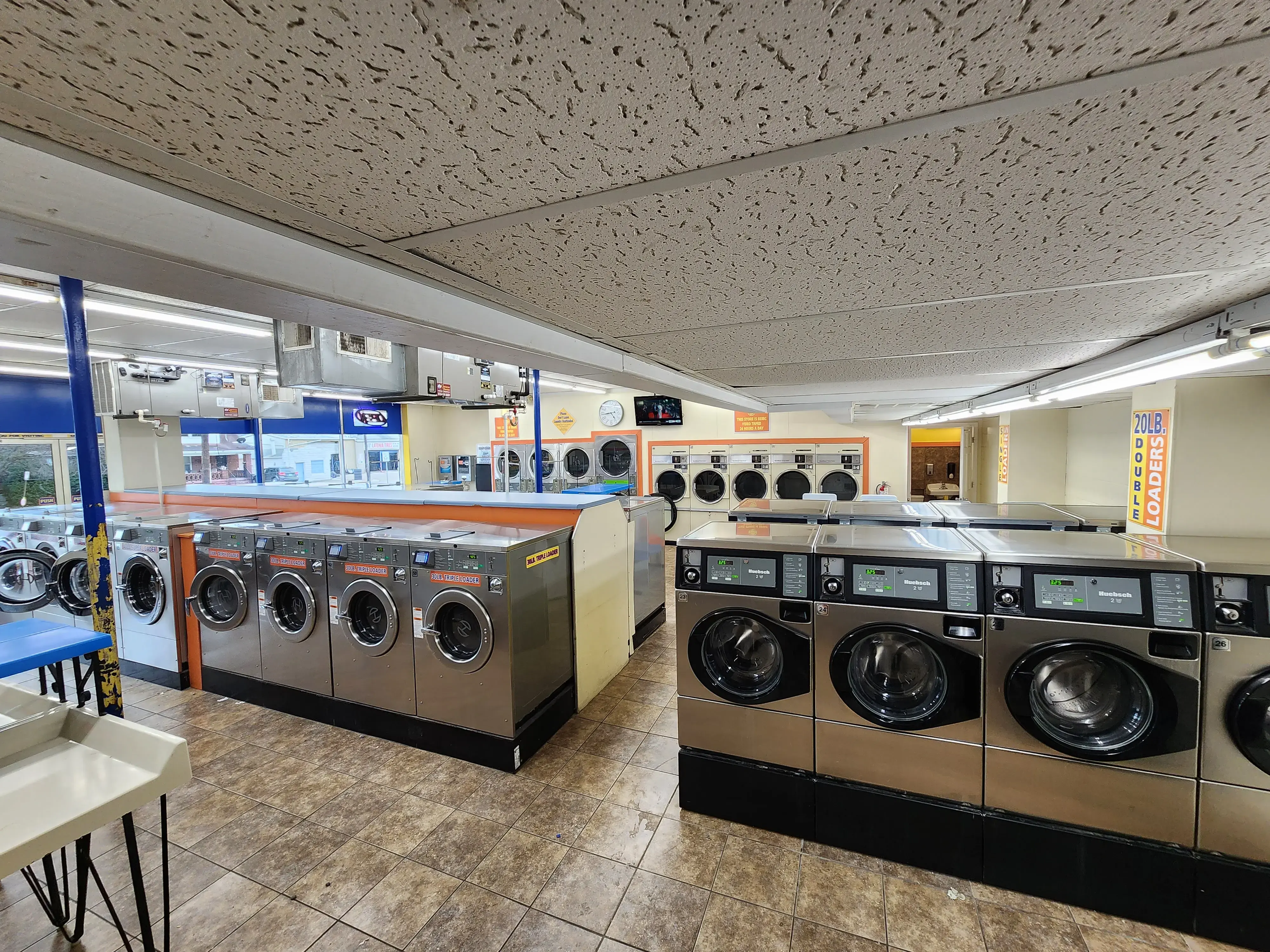 Speedy Wash Coin Laundry thumbnail 2