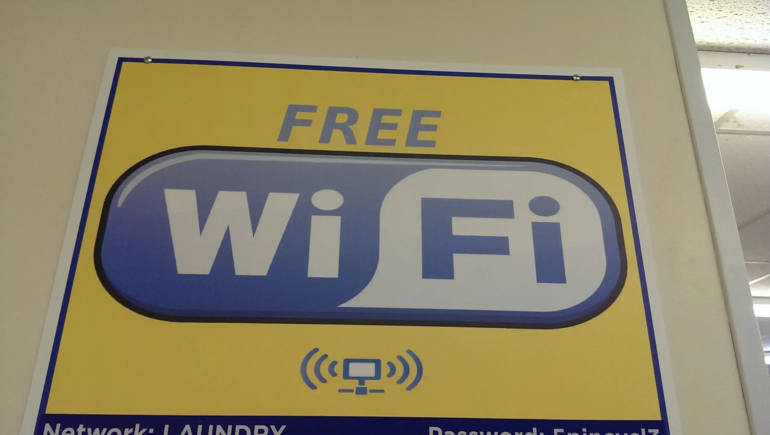 Speedy Wash Coin Laundry thumbnail 5