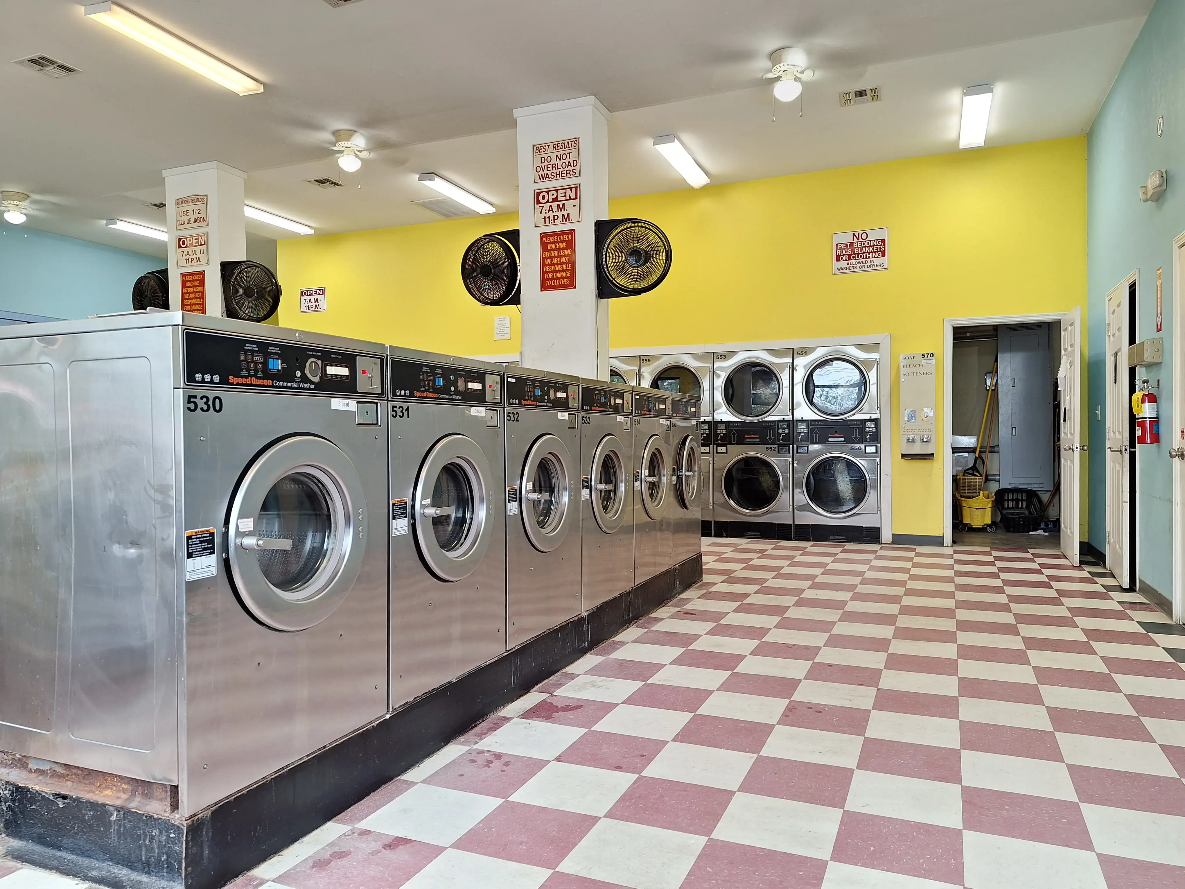 Speedy Wash Coin Laundry location