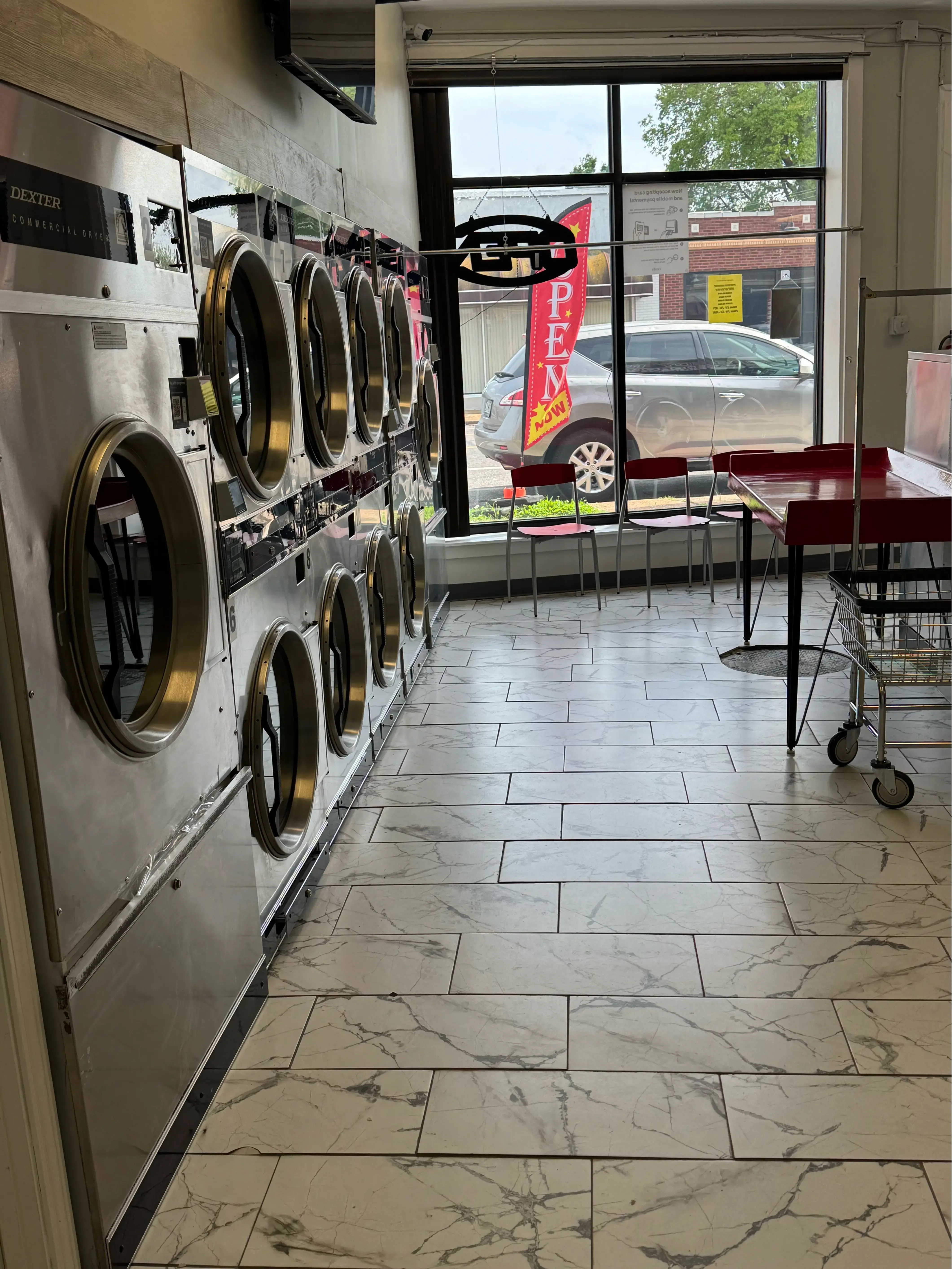 Speedy Wash Laundromat and Drop Off Service - Image 1