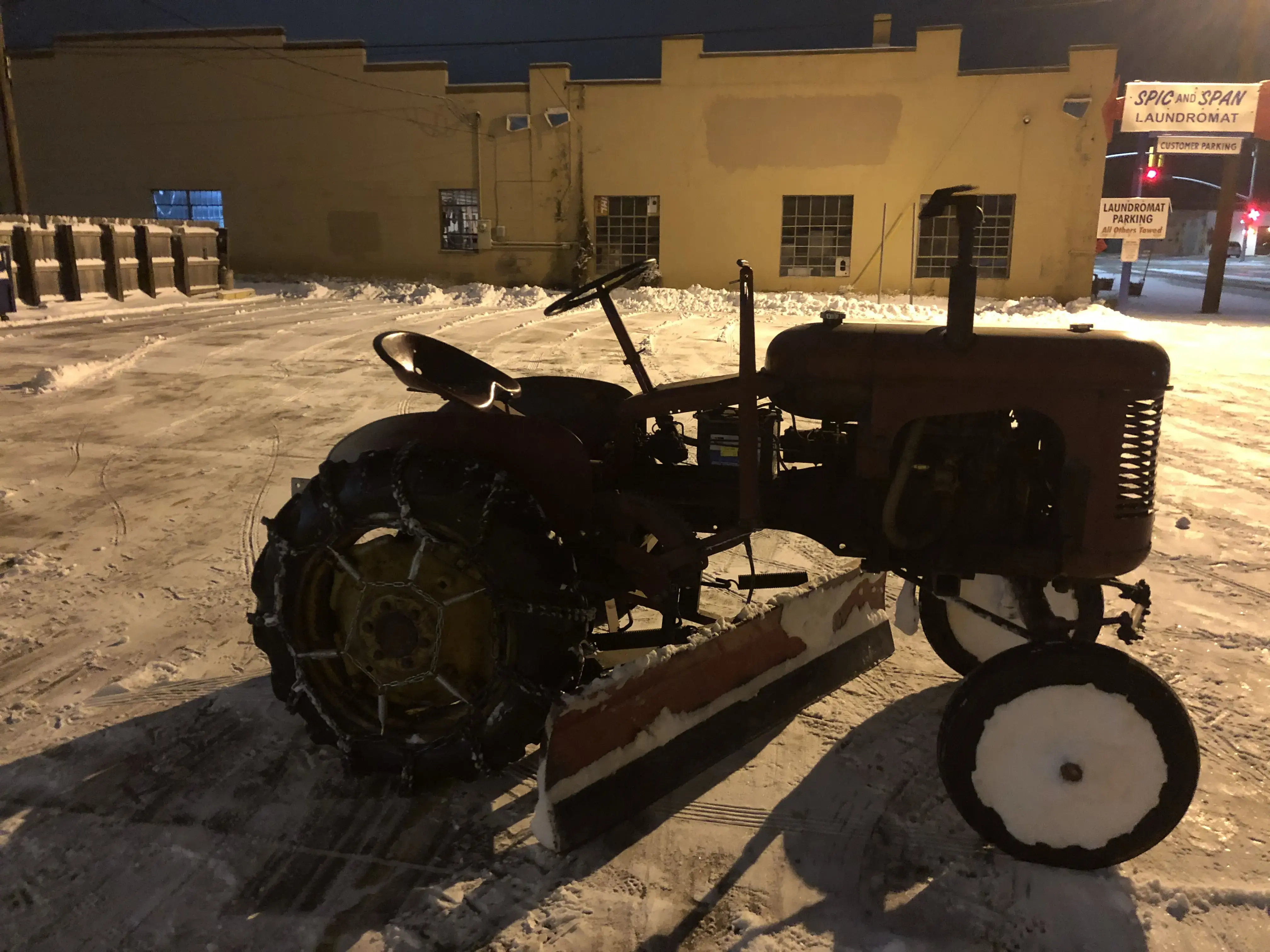 Spic and Span Laundromat - Image 17