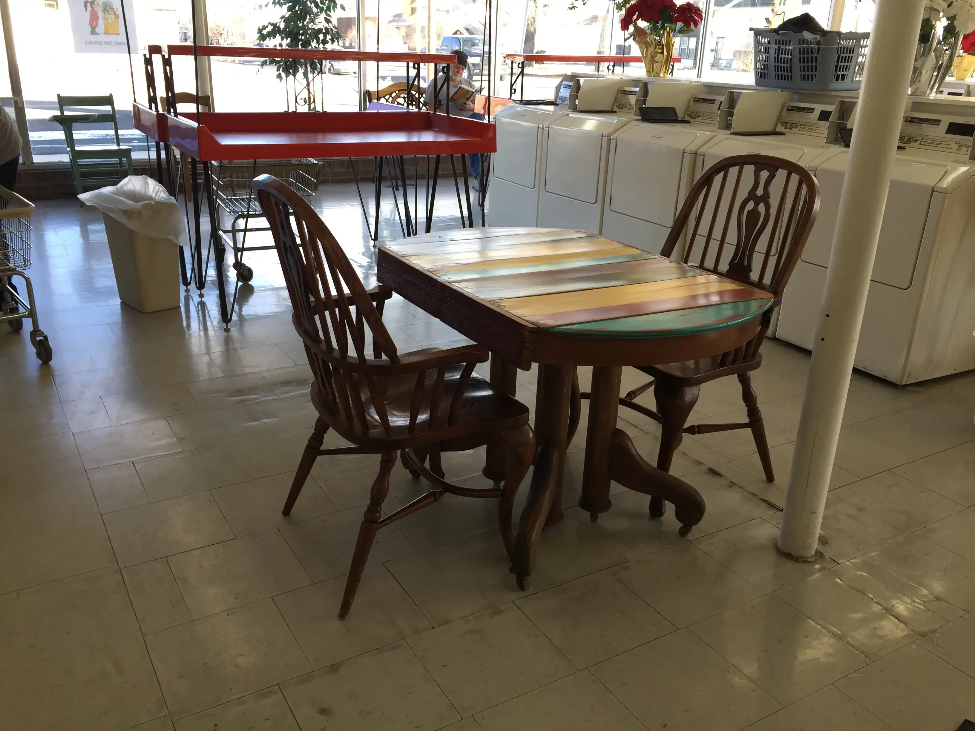 Spic and Span Laundromat - Image 10