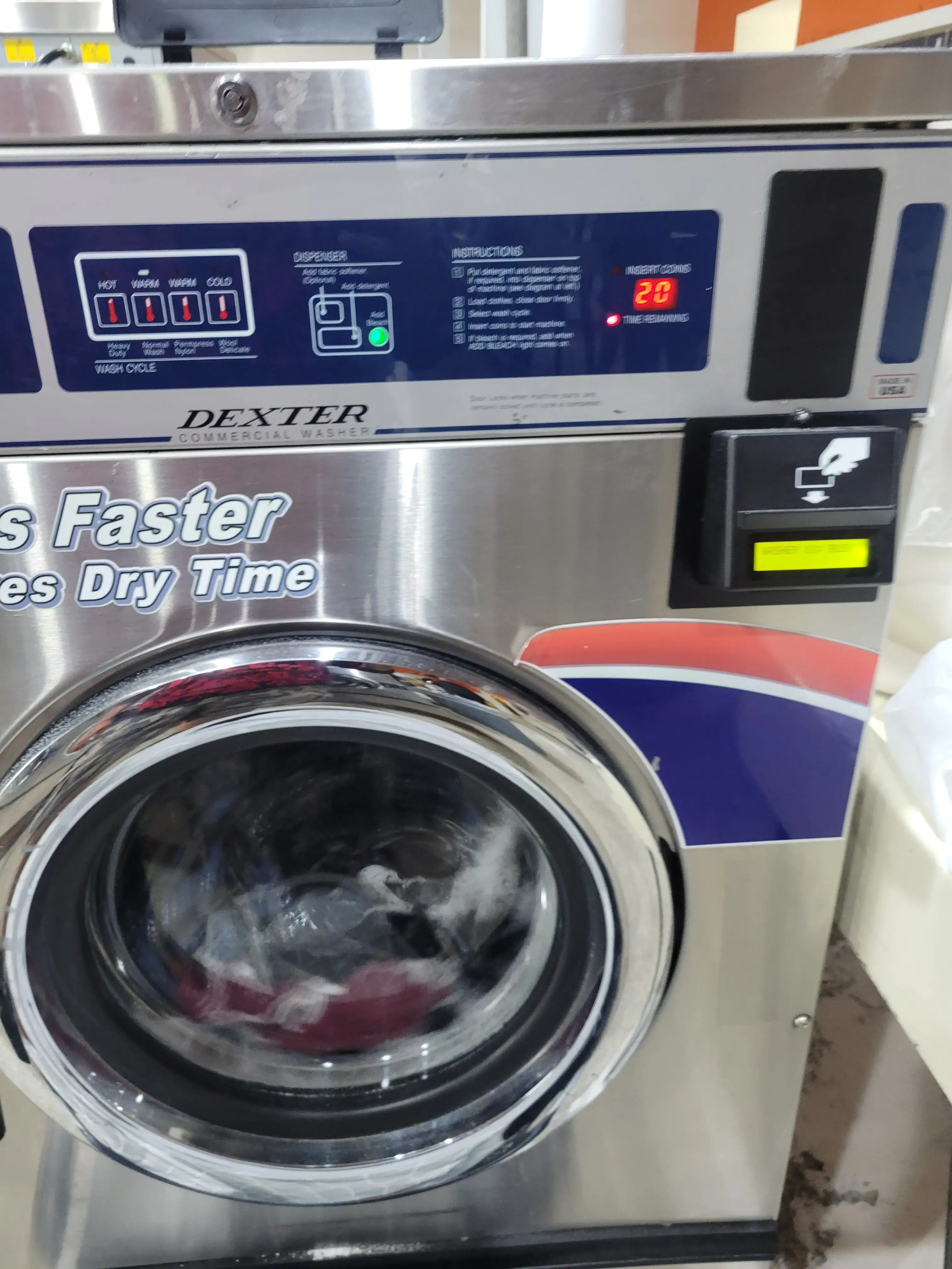 Spin and Shine Georgetown Laundromat thumbnail 9