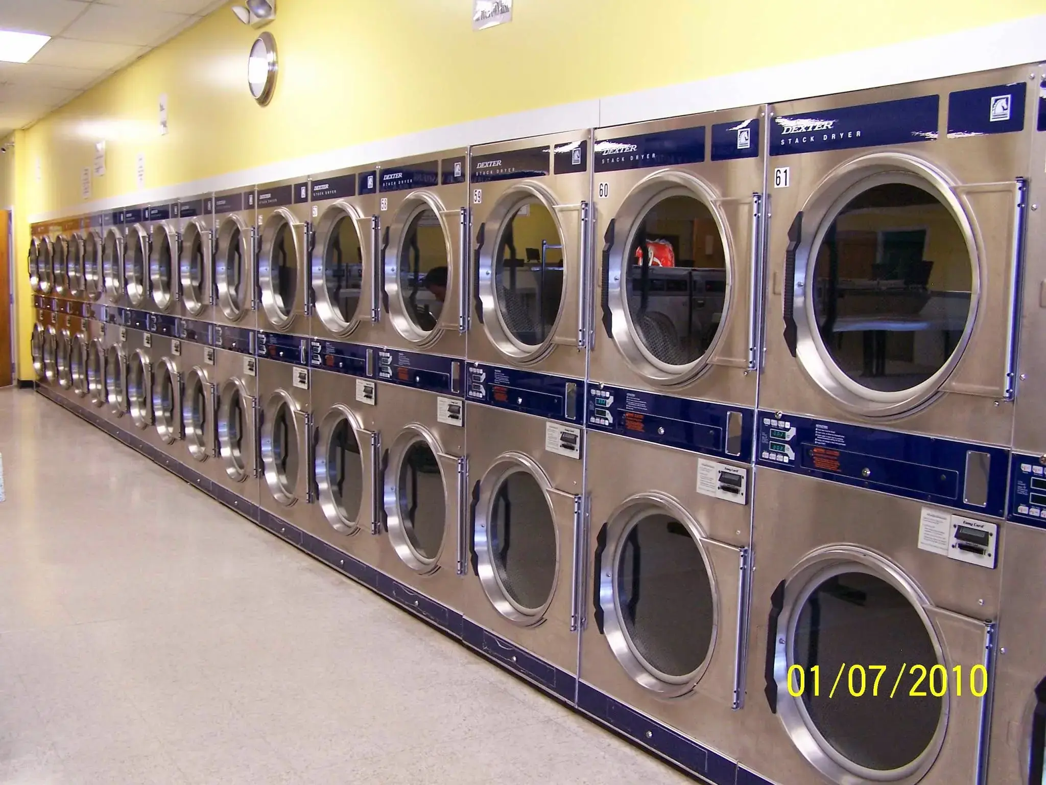 Spin Brite Laundry & Tanning thumbnail 12