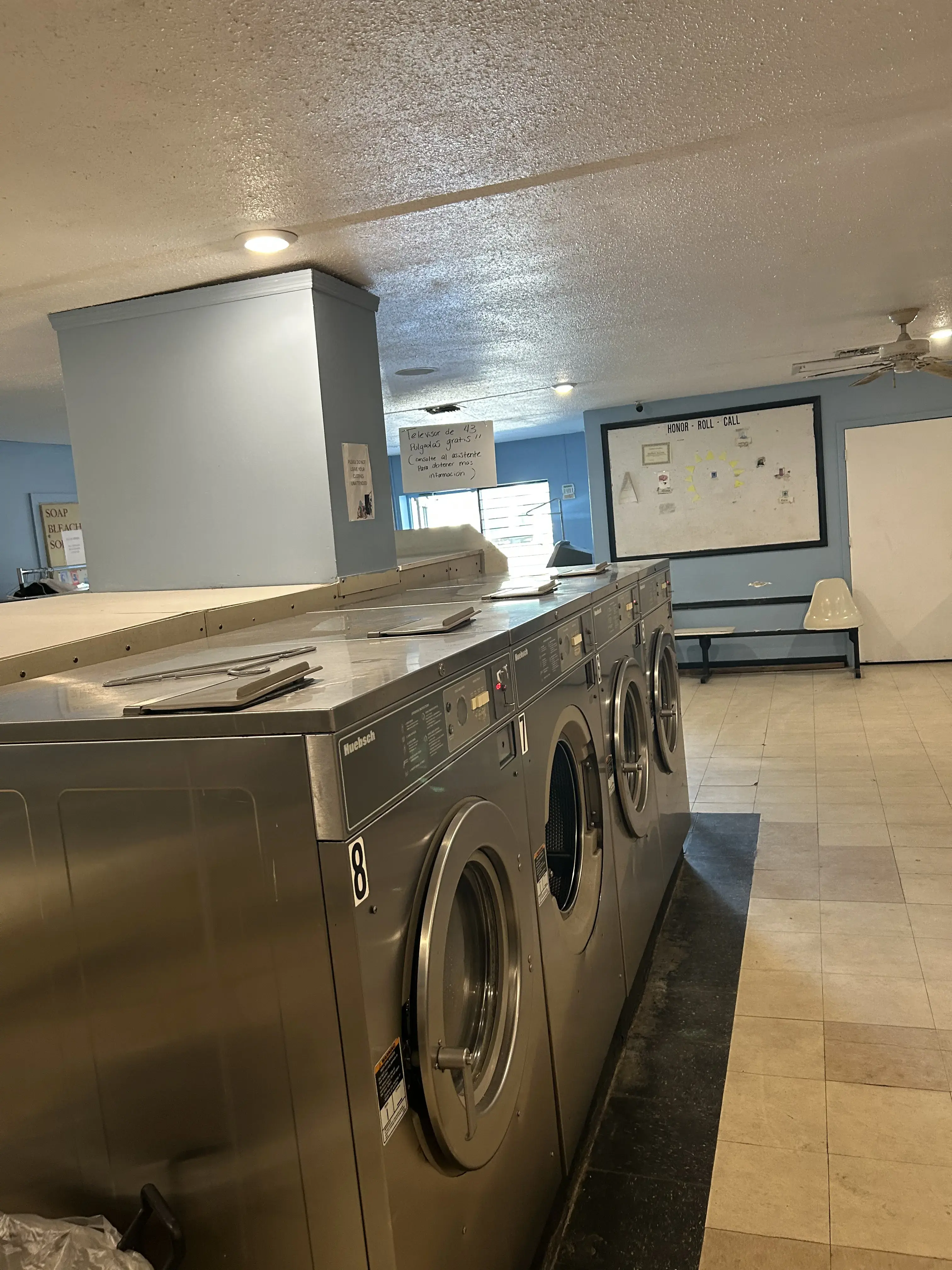 Spin City Coin Laundromat and Dry Cleaning - Image 20