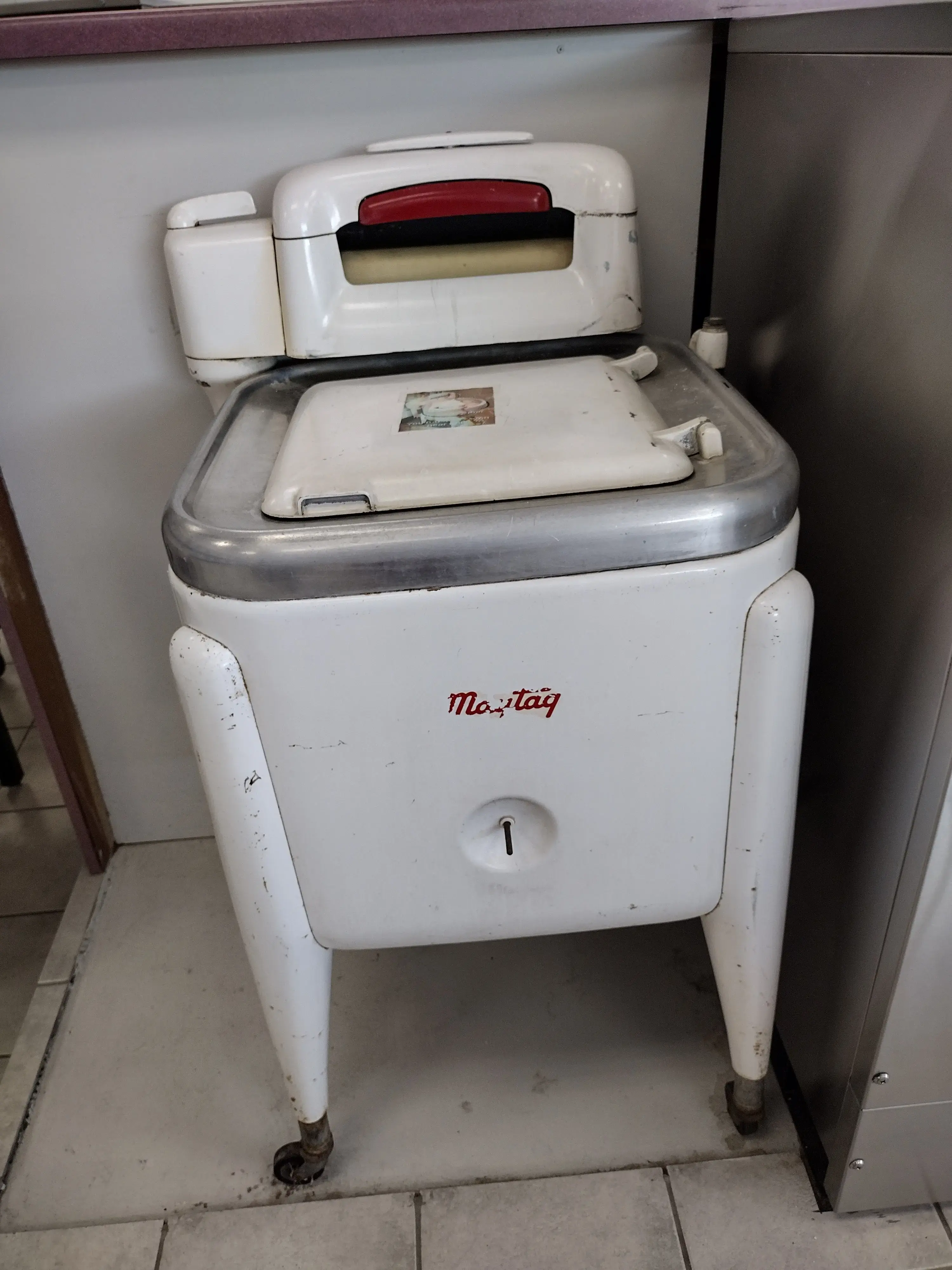 Spin City Coin Laundromat - Image 9