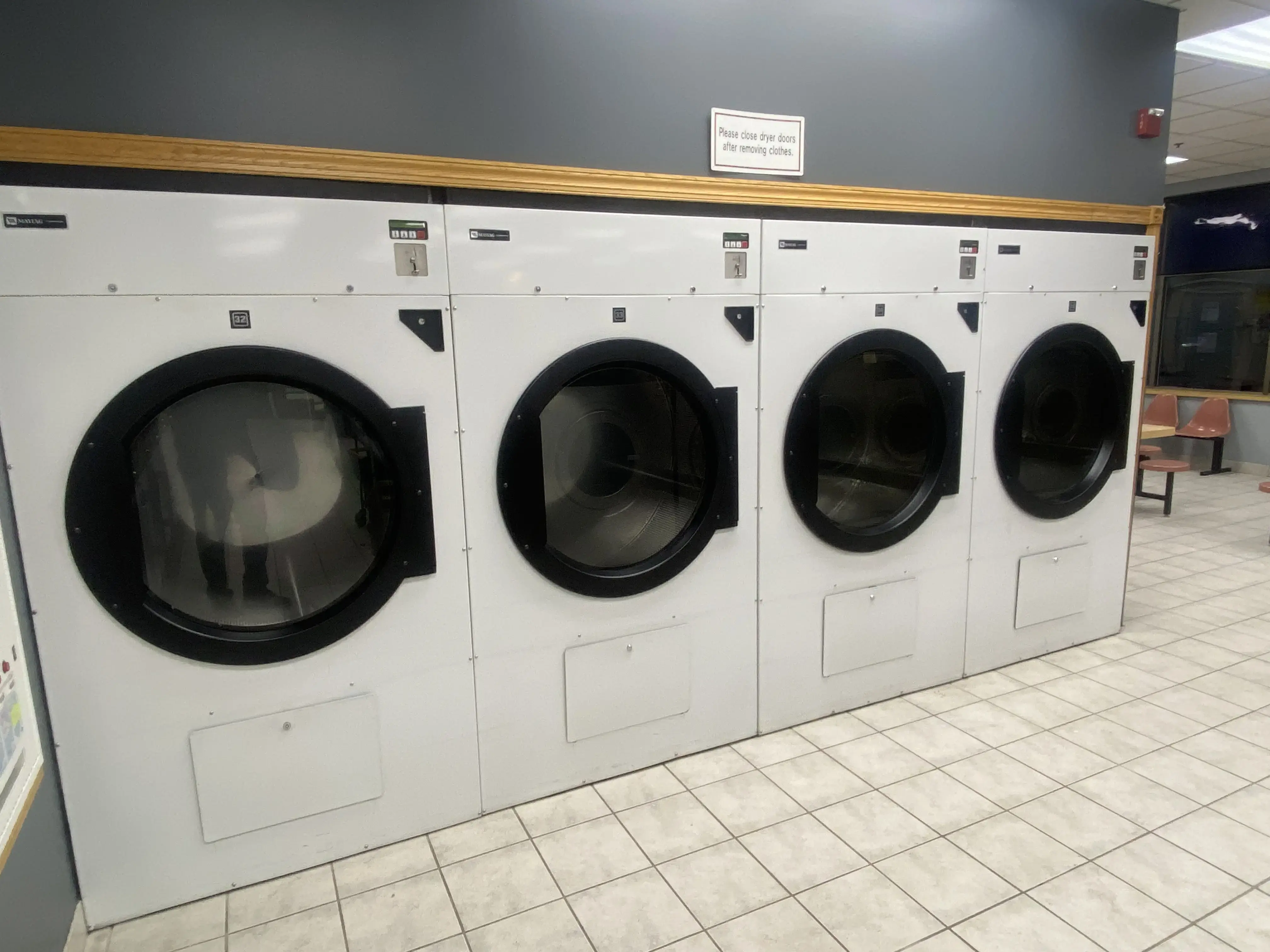 Spin City Coin Laundromat - Image 16