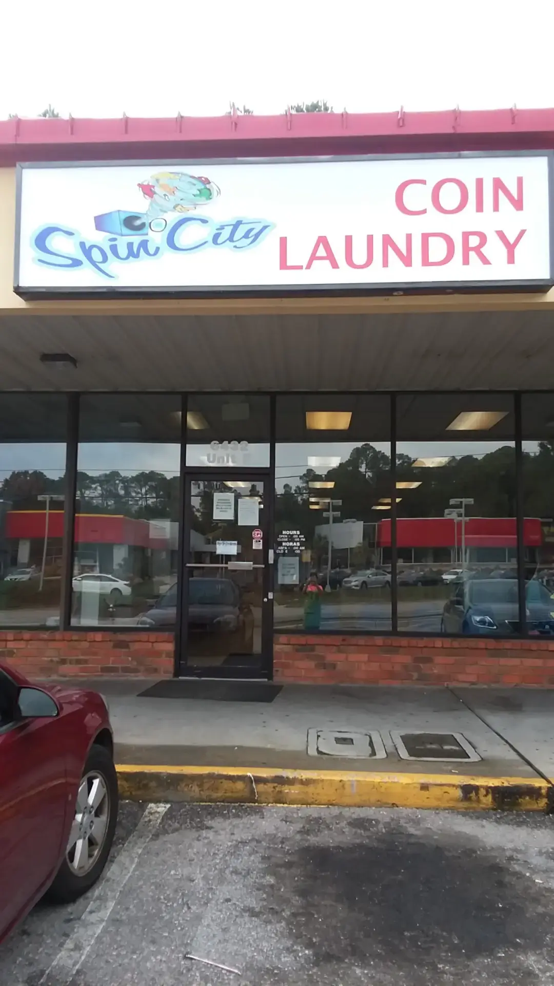Spin City Coin Laundry - Image 5