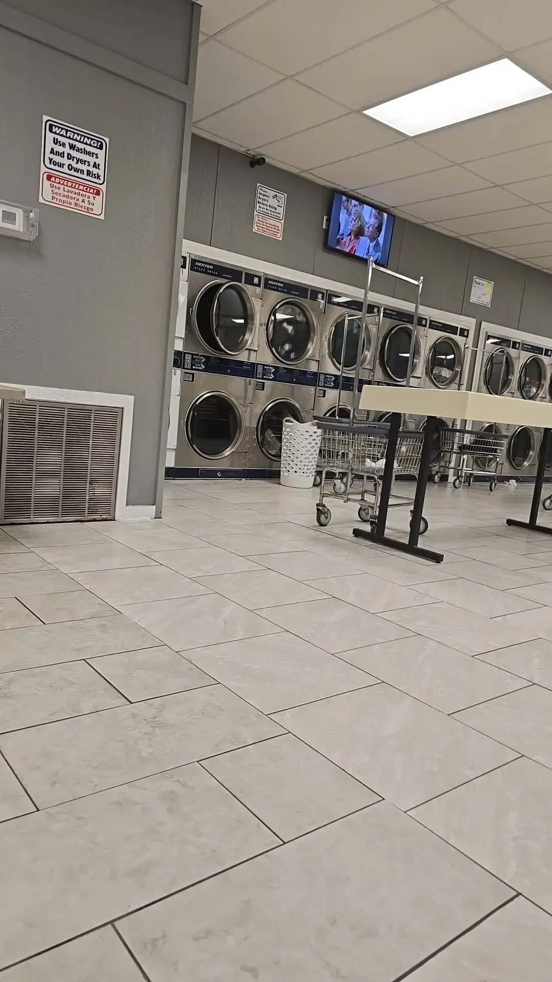 Spin City Coin Laundry - Image 9