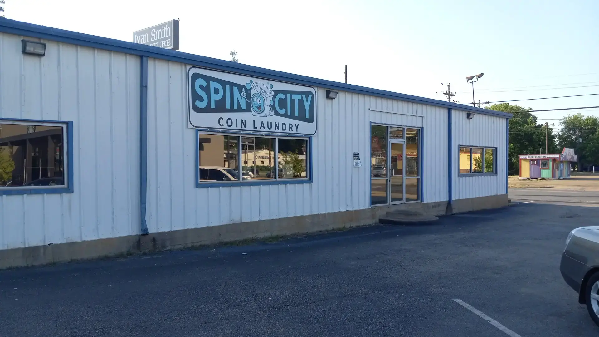 Spin City Coin Laundry thumbnail 10