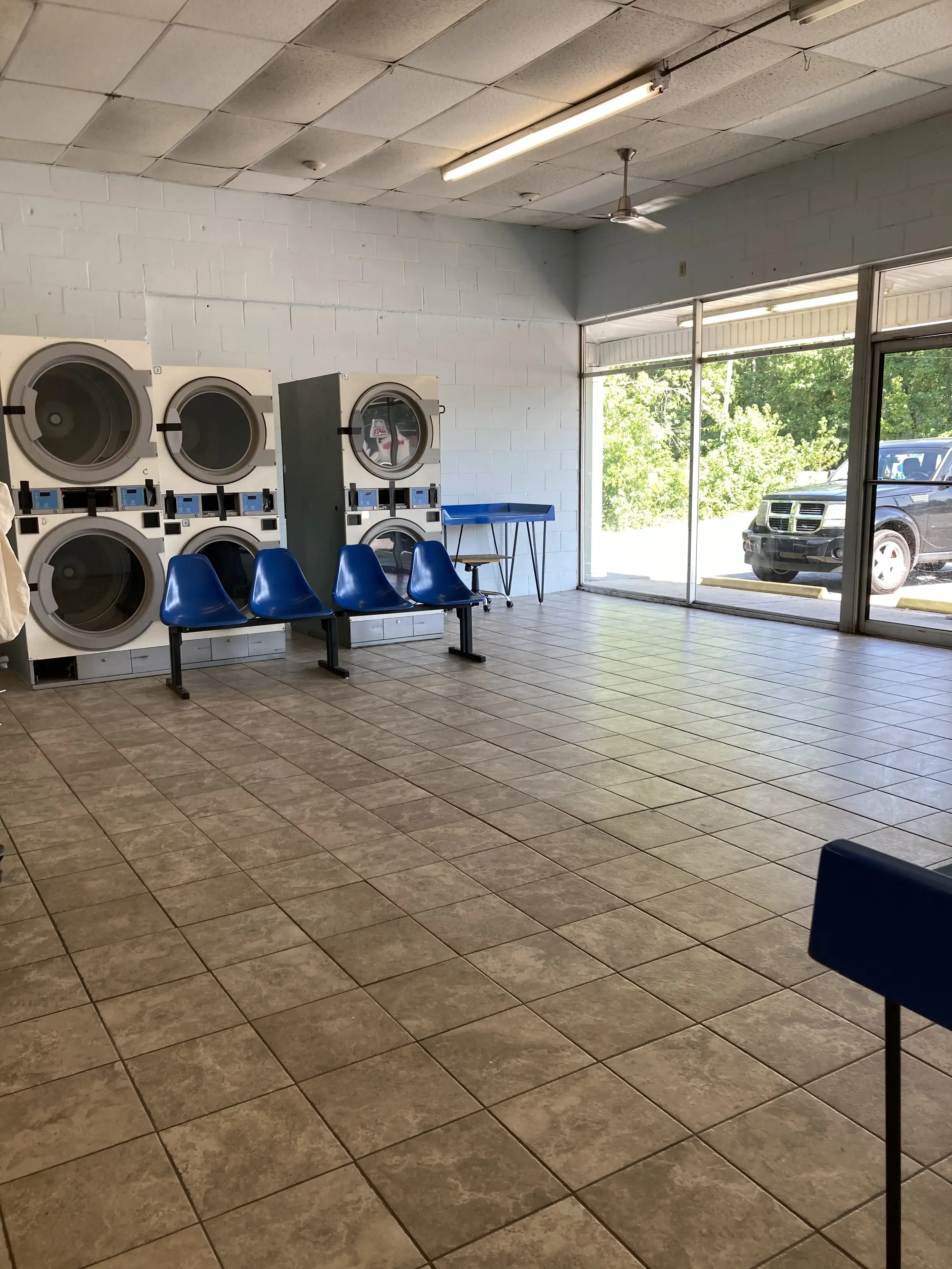 Spin City Coin Laundry of Camden - Image 5