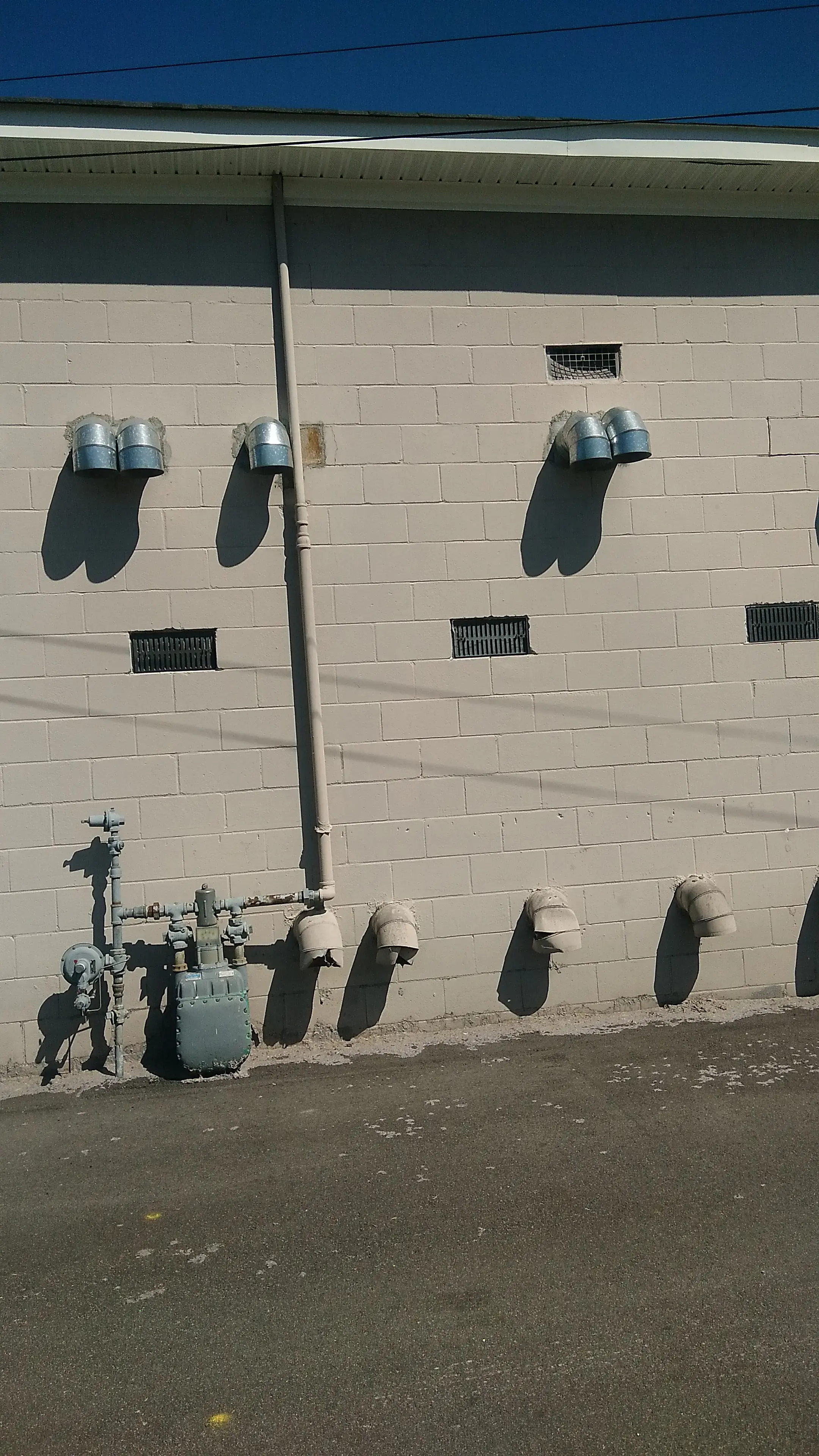 Spin City Coin Laundry of Camden - Image 13