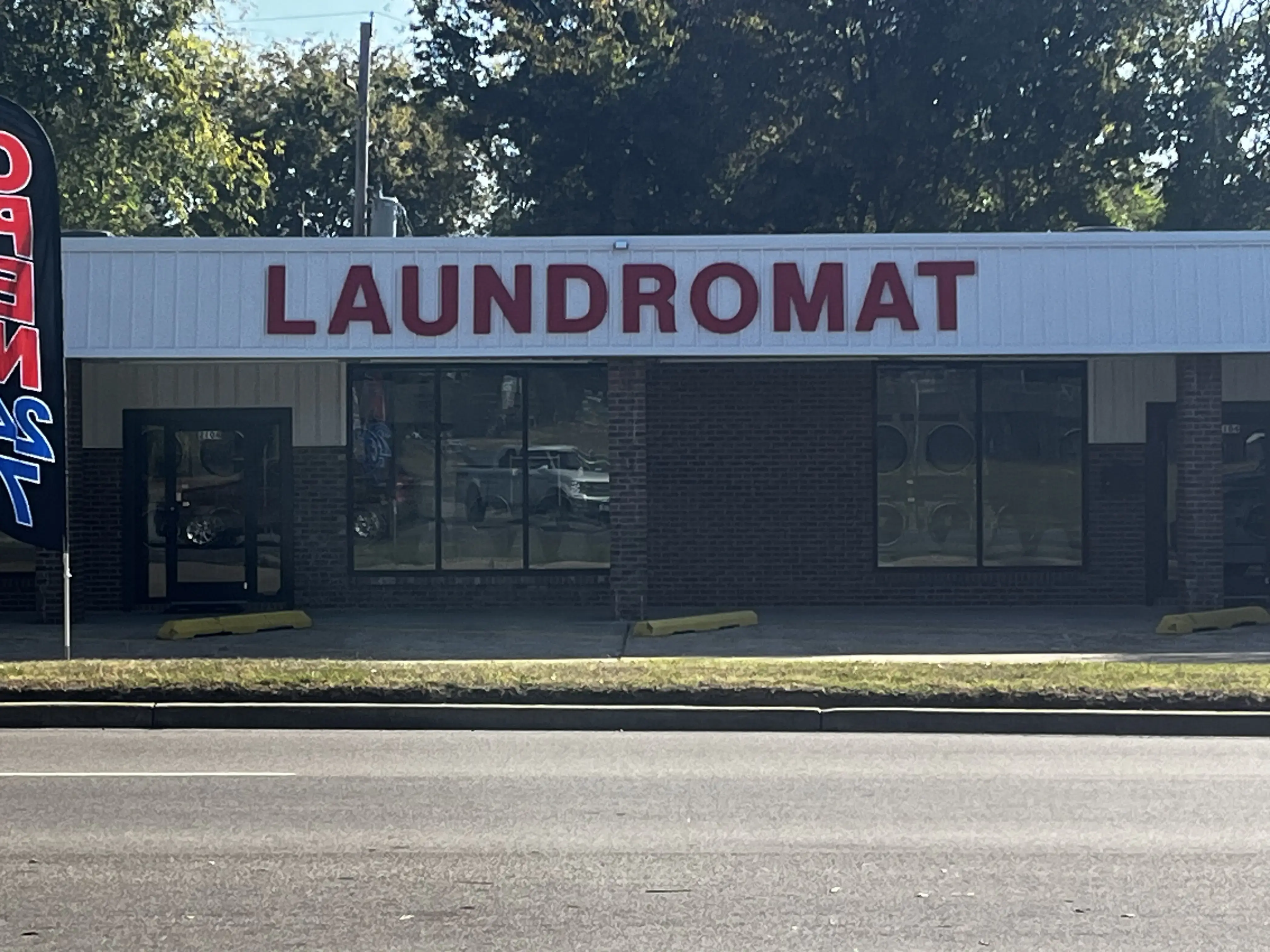 Spin City Coin Laundry - Image 7