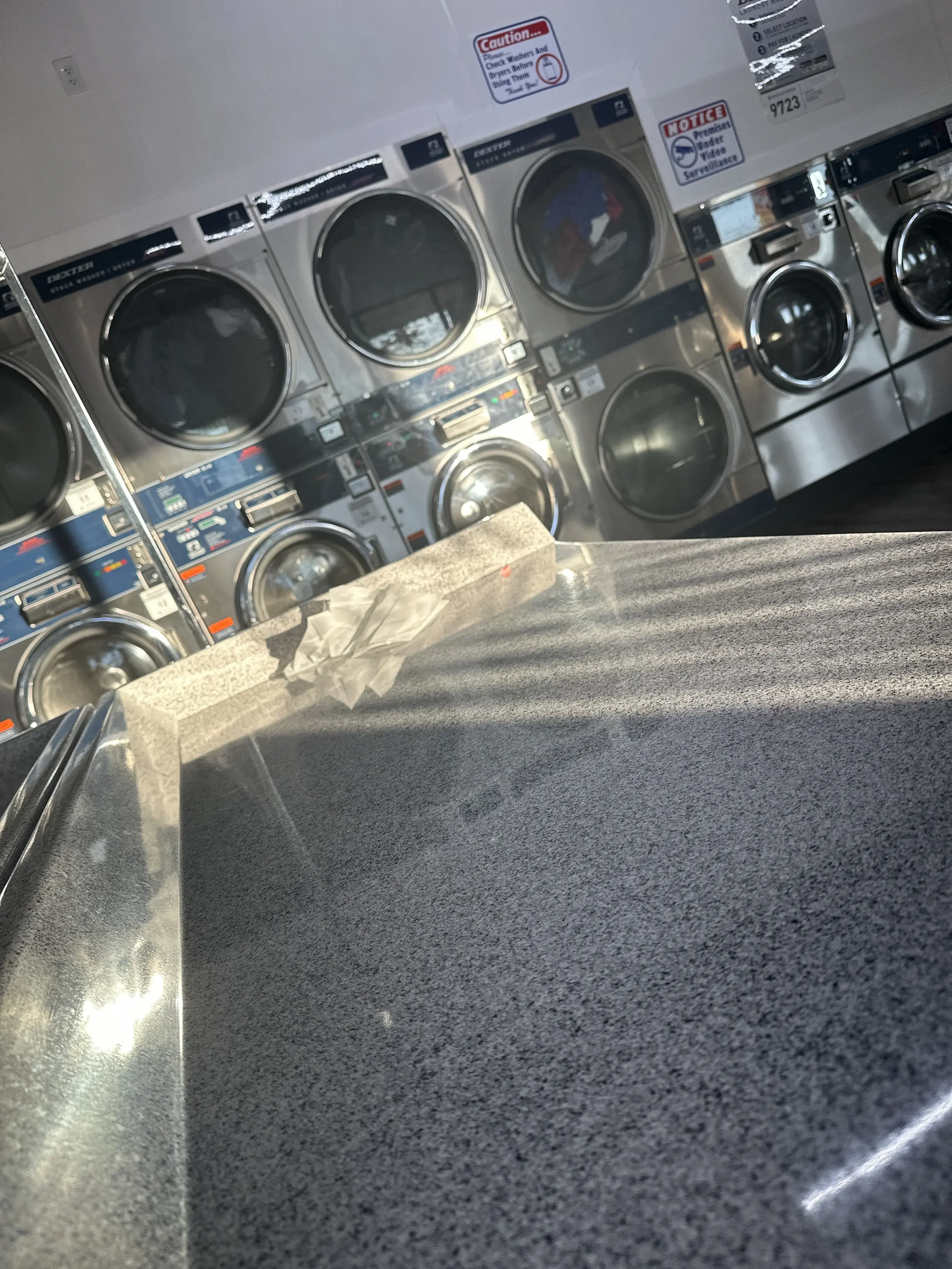 Spin City Coin Laundry - Image 11