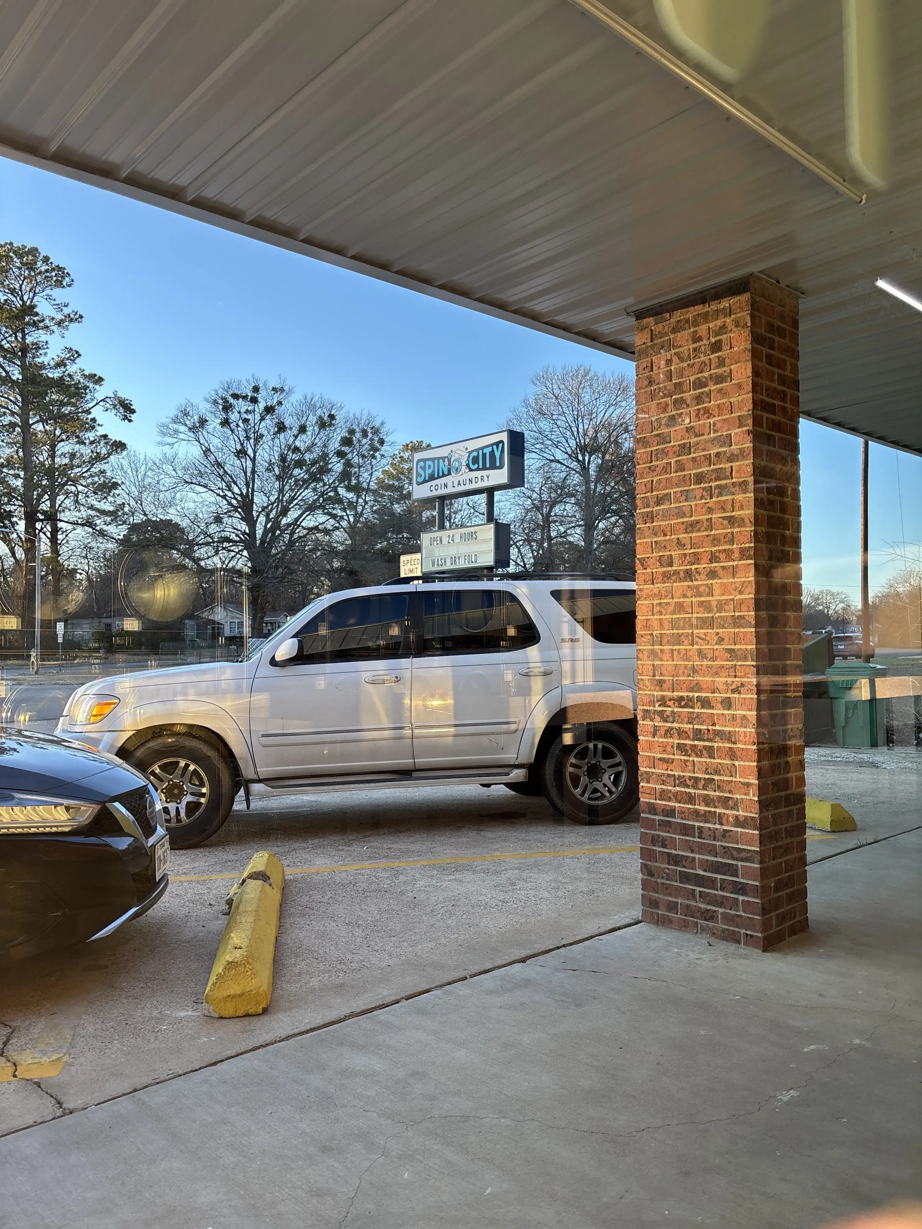 Spin City Coin Laundry - Image 2