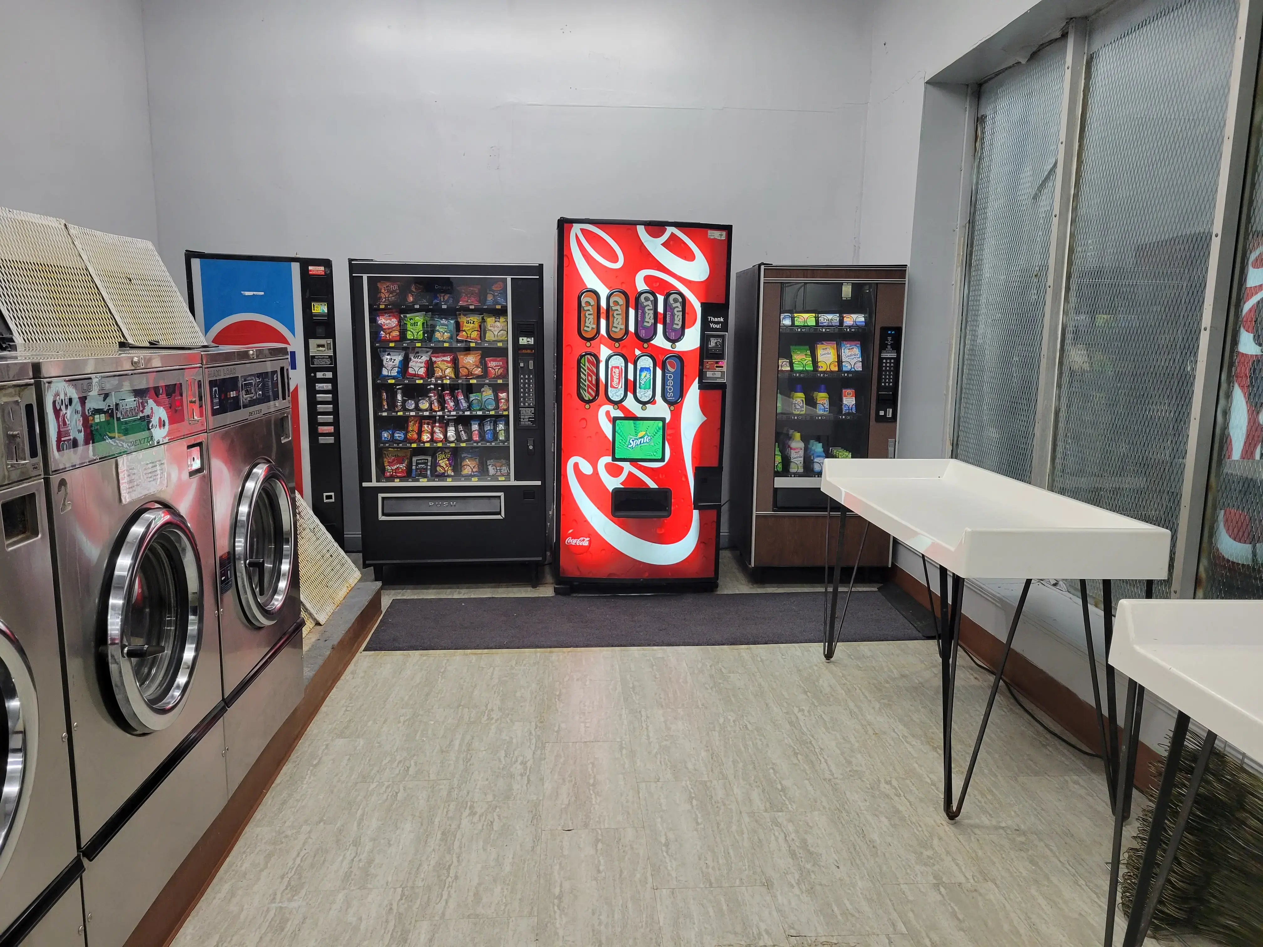 Spin City Laundromat - Image 16